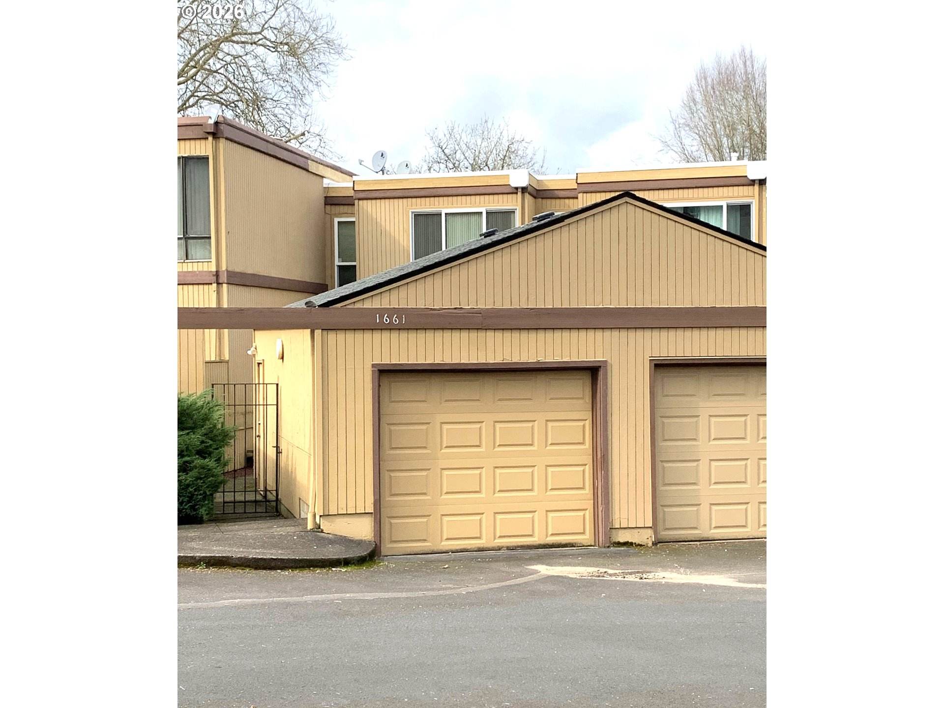 Photo #2: 448667955 Listing: Photo #2