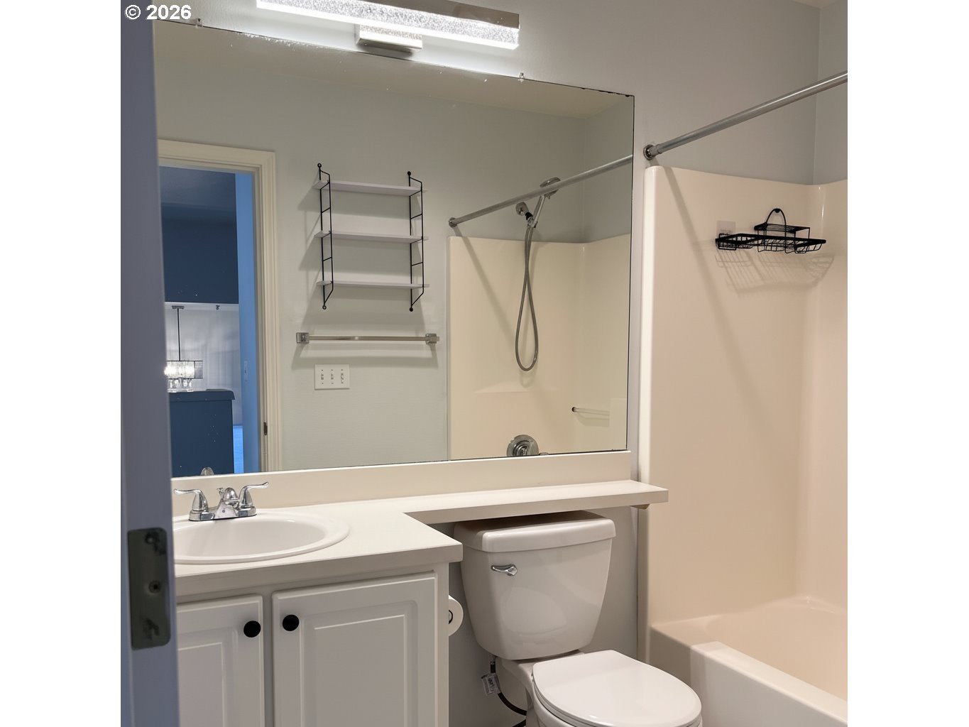 Photo #8: 448970079 Listing: Photo #8
