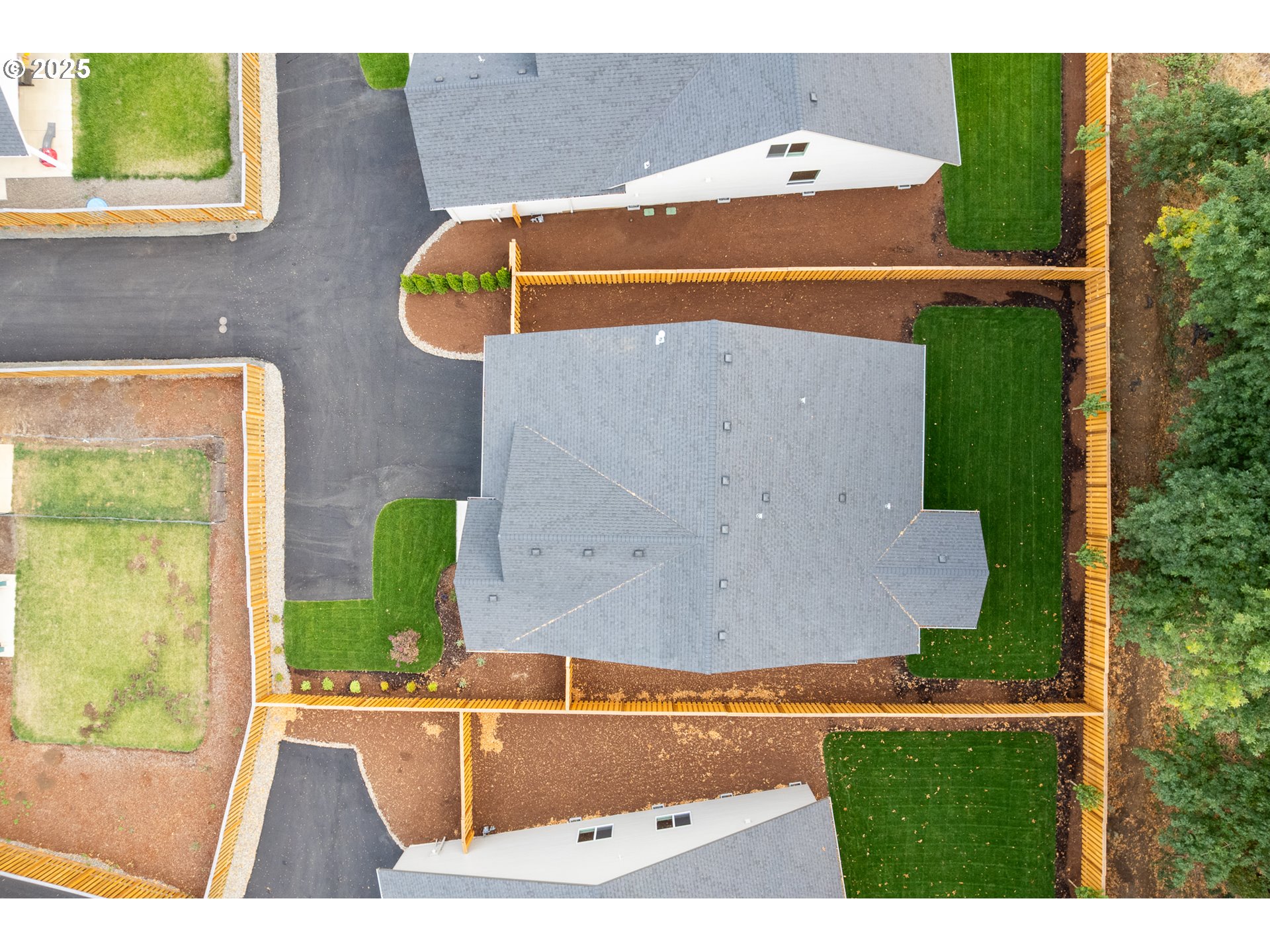 855 OAKLEAF WAY, Silverton, OR, 97381