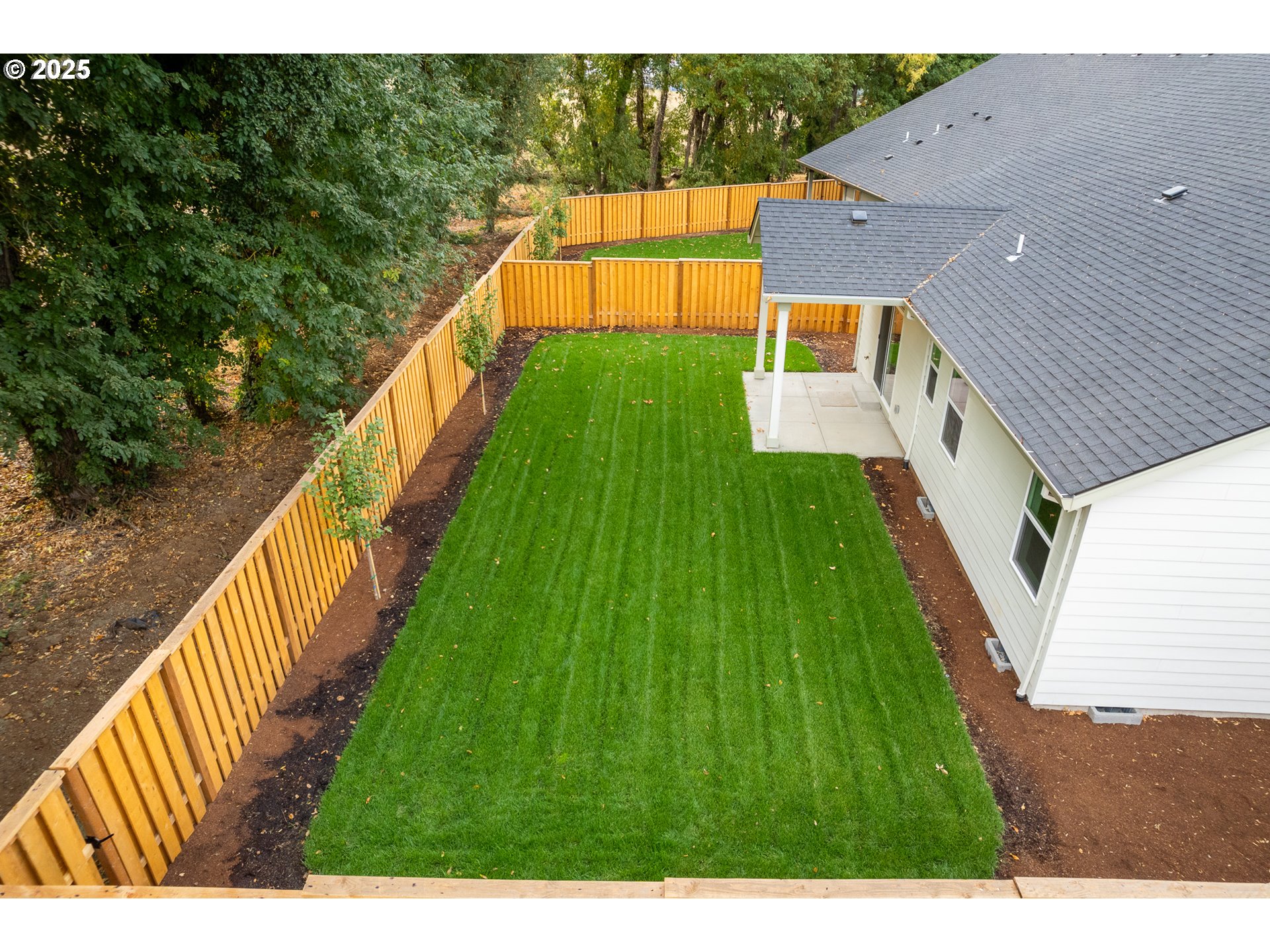 855 OAKLEAF WAY, Silverton, OR, 97381