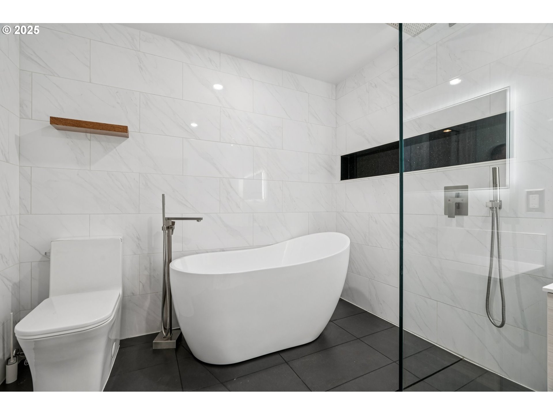 Photo #19: 449866756 Listing: Photo #19