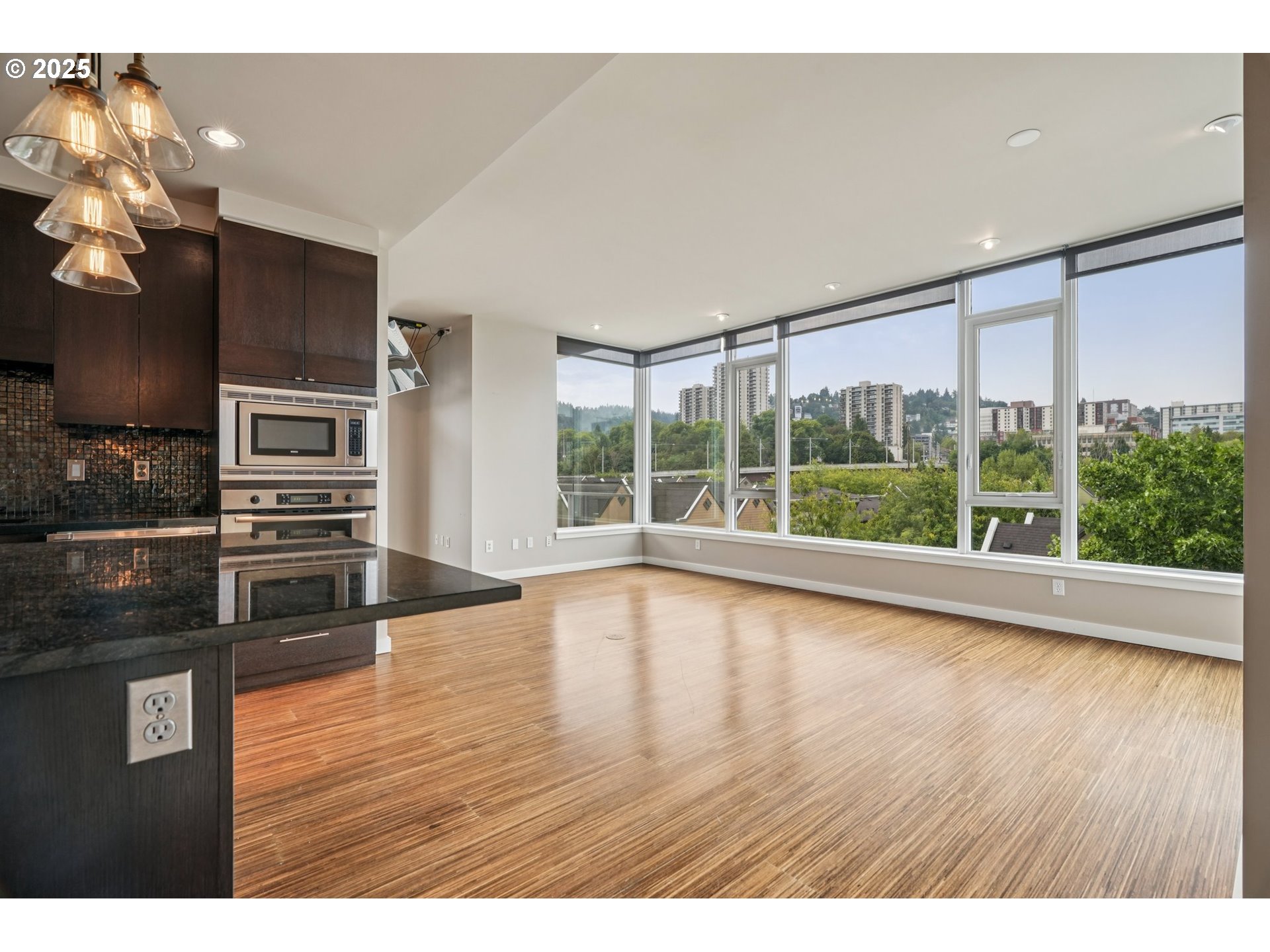 Photo #8: 449866756 Listing: Photo #8