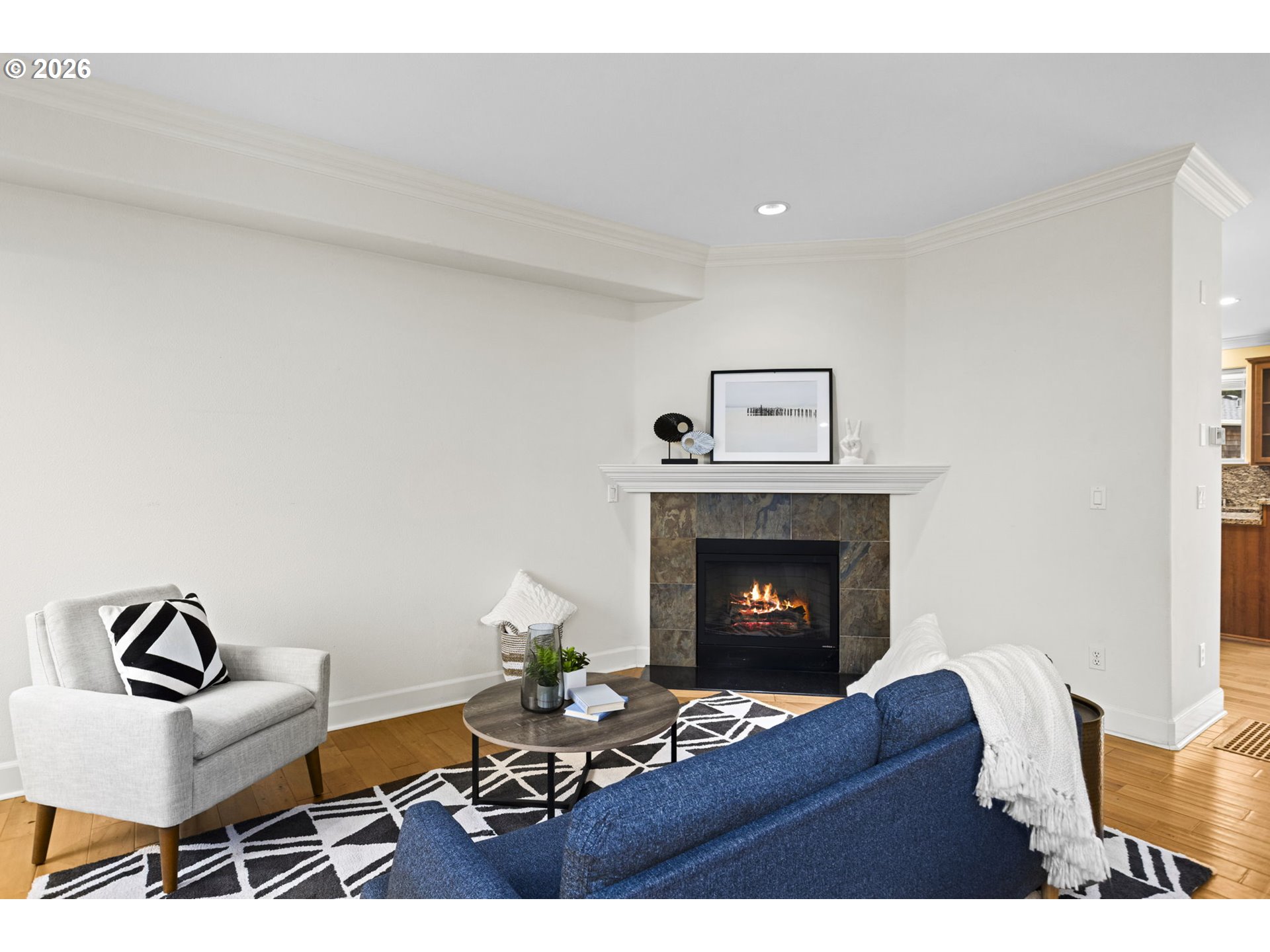 Photo #5: 450106037 Listing: Photo #5