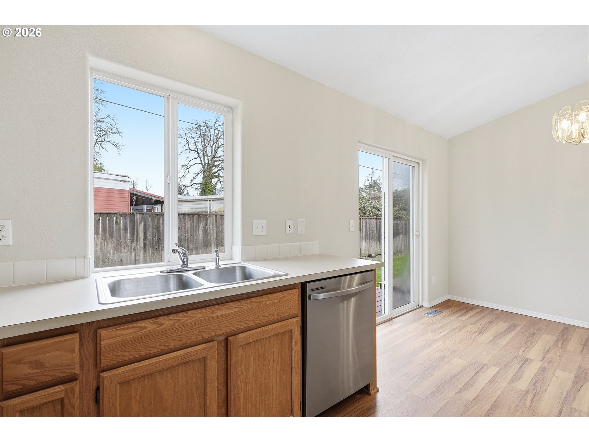 Photo #17: 450656308 Listing: Photo #17