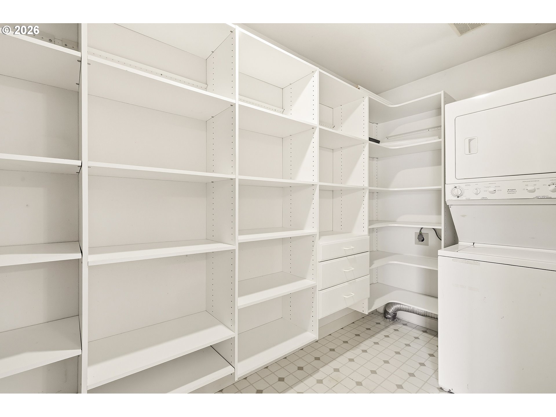 Photo #18: 450656308 Listing: Photo #18