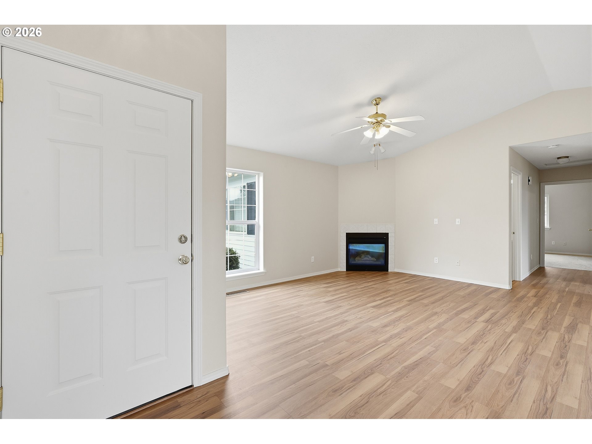 Photo #7: 450656308 Listing: Photo #7