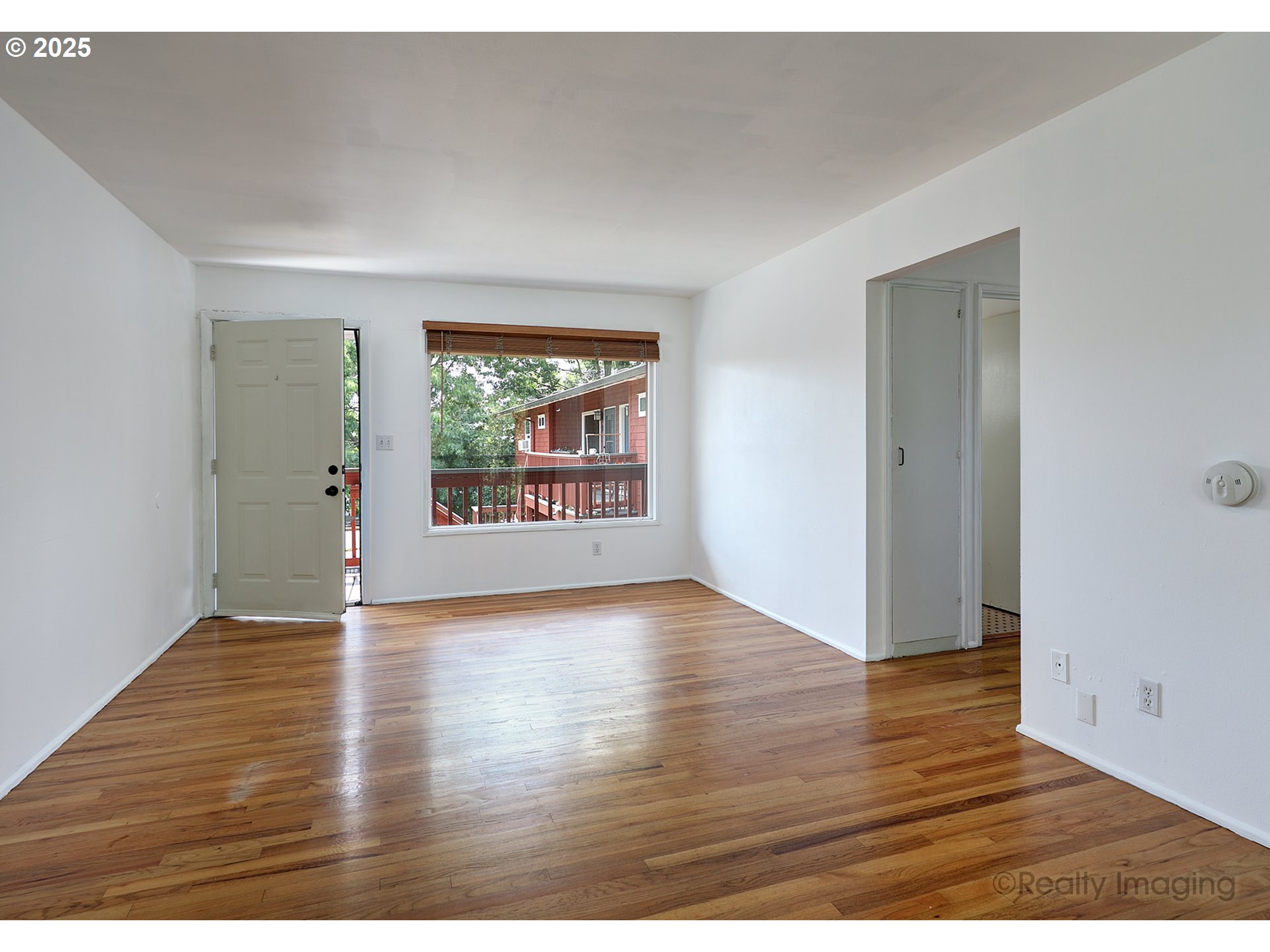 Photo #4: 450955941 Listing: Photo #4