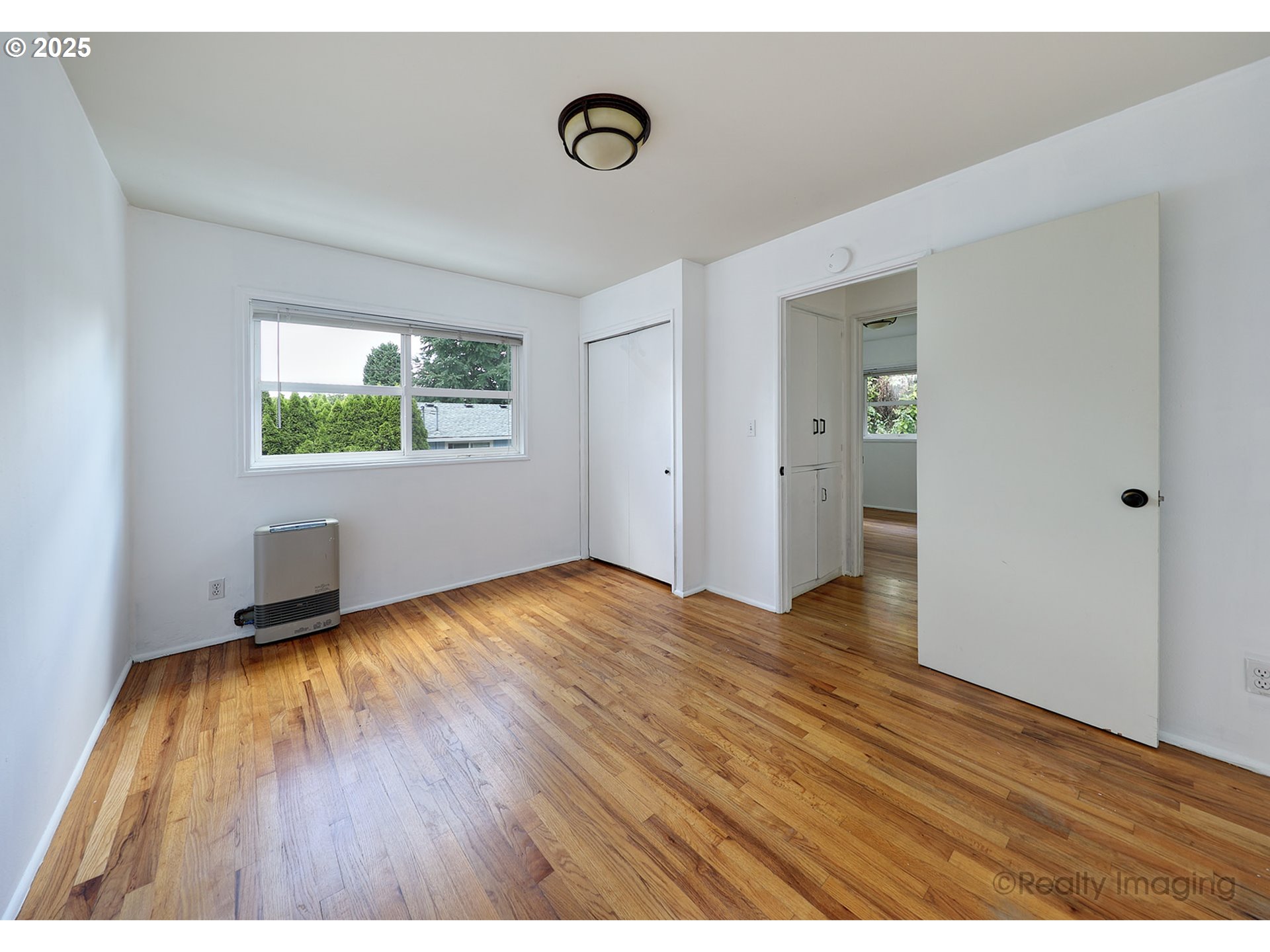 Photo #9: 450955941 Listing: Photo #9