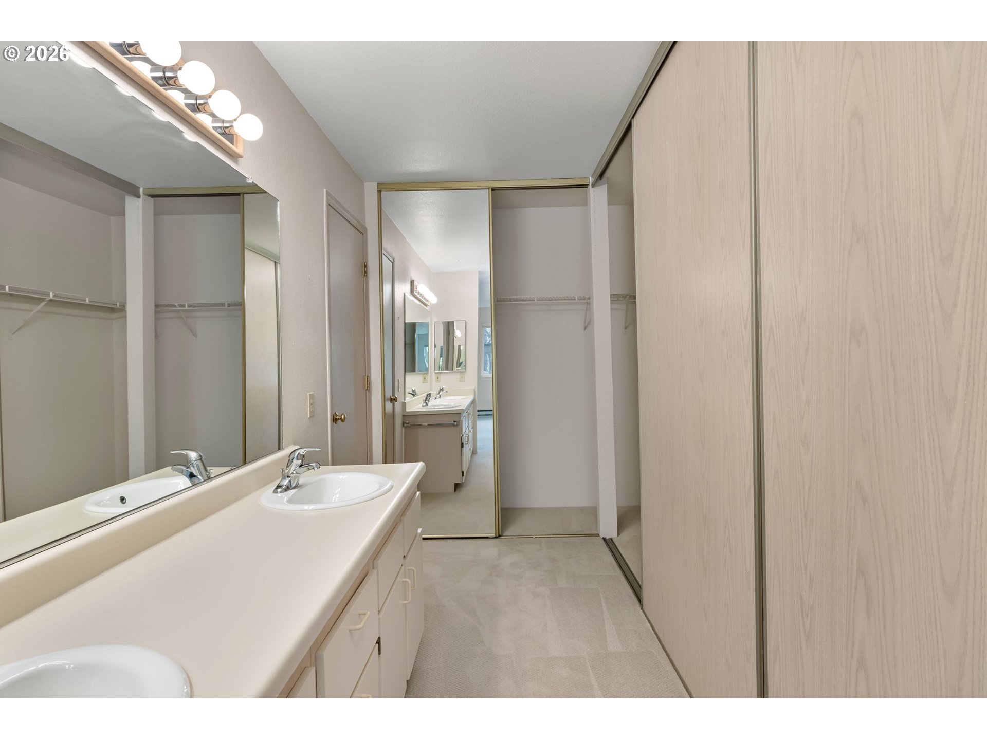 Photo #28: 451468358 Listing: Photo #28