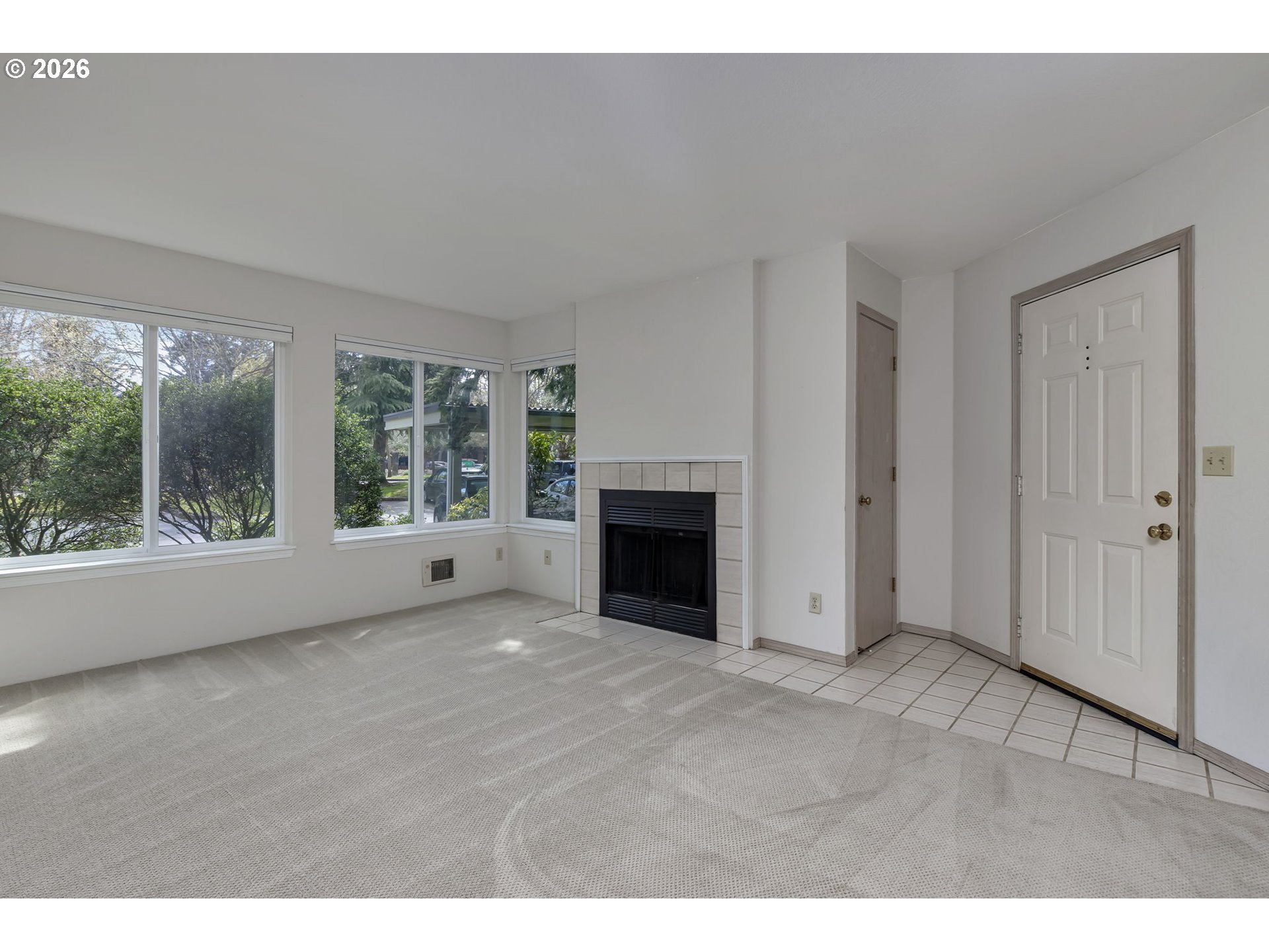 Photo #10: 451468358 Listing: Photo #10