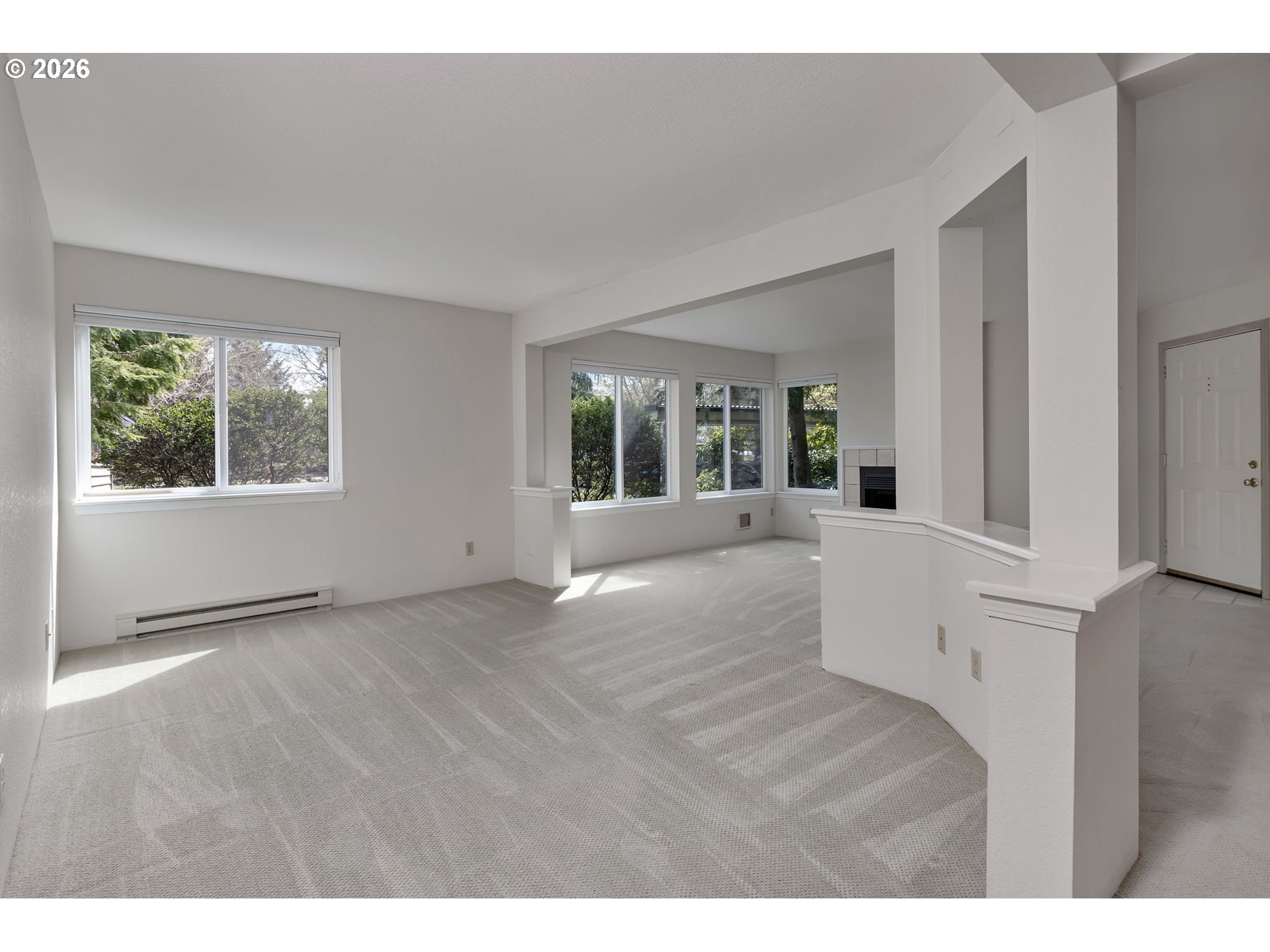 Photo #4: 451468358 Listing: Photo #4