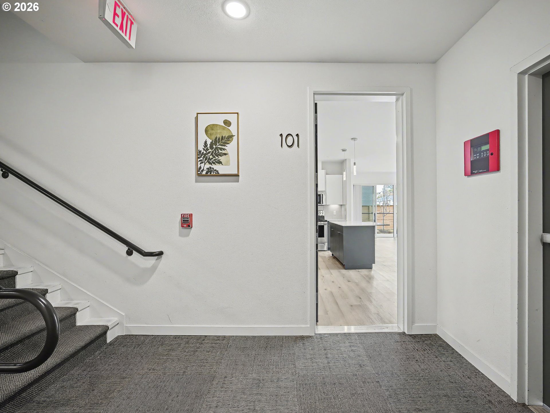 Photo #1: 451853719 Listing: Photo #1