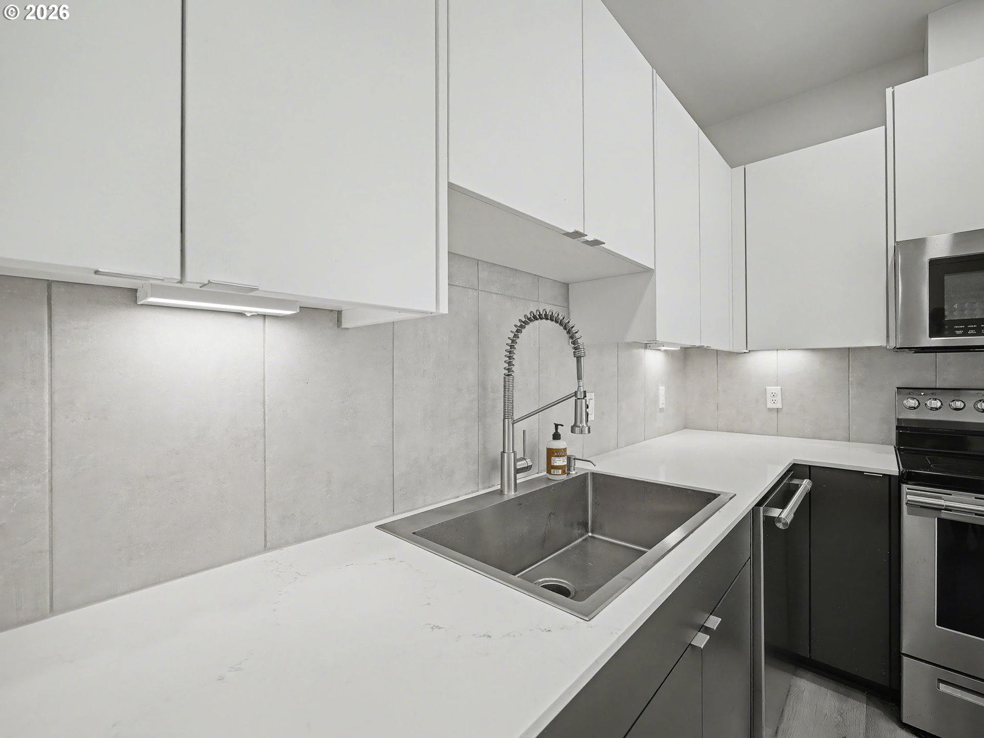 Photo #14: 451853719 Listing: Photo #14