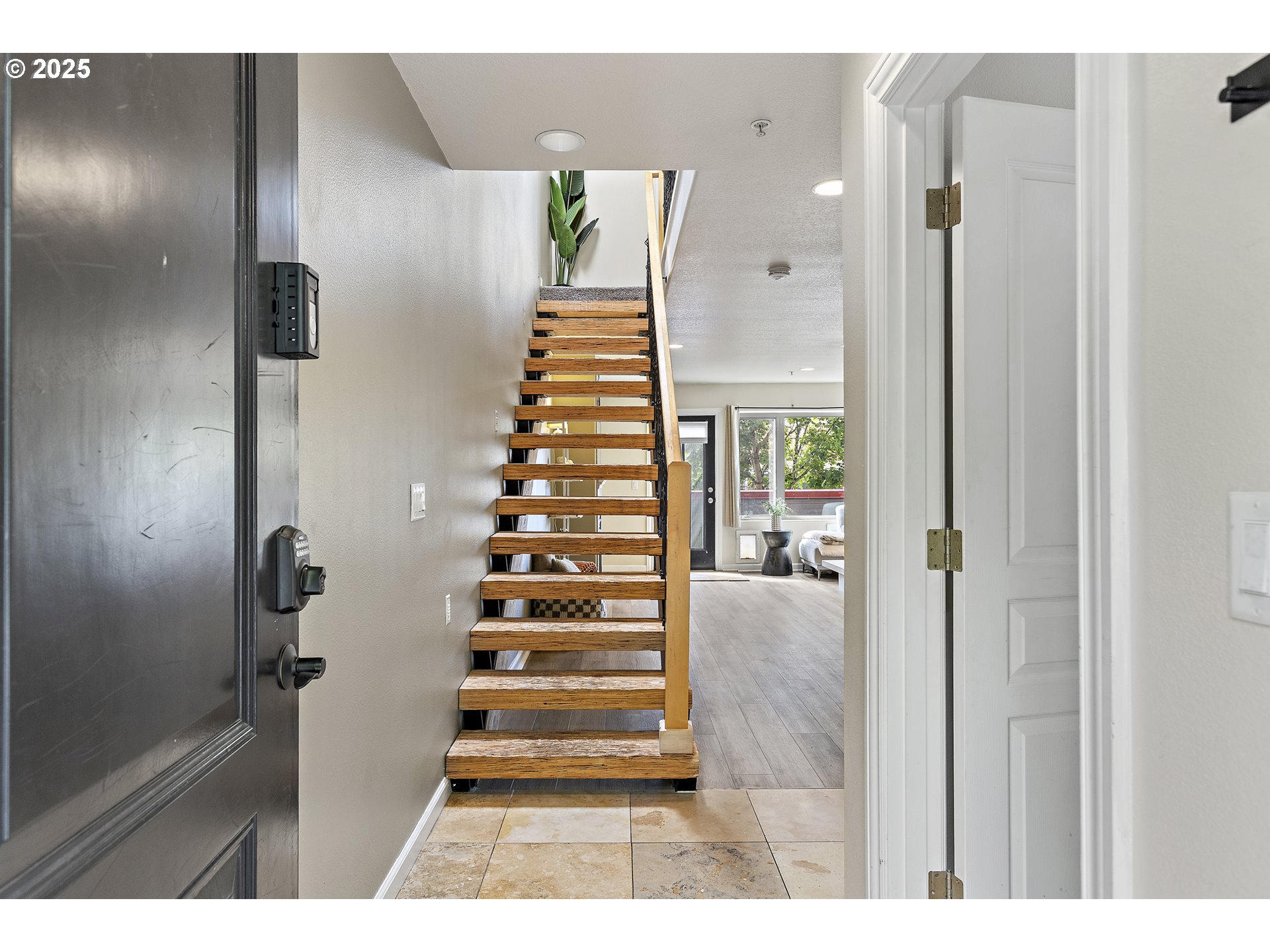 Photo #19: 452510350 Listing: Photo #19