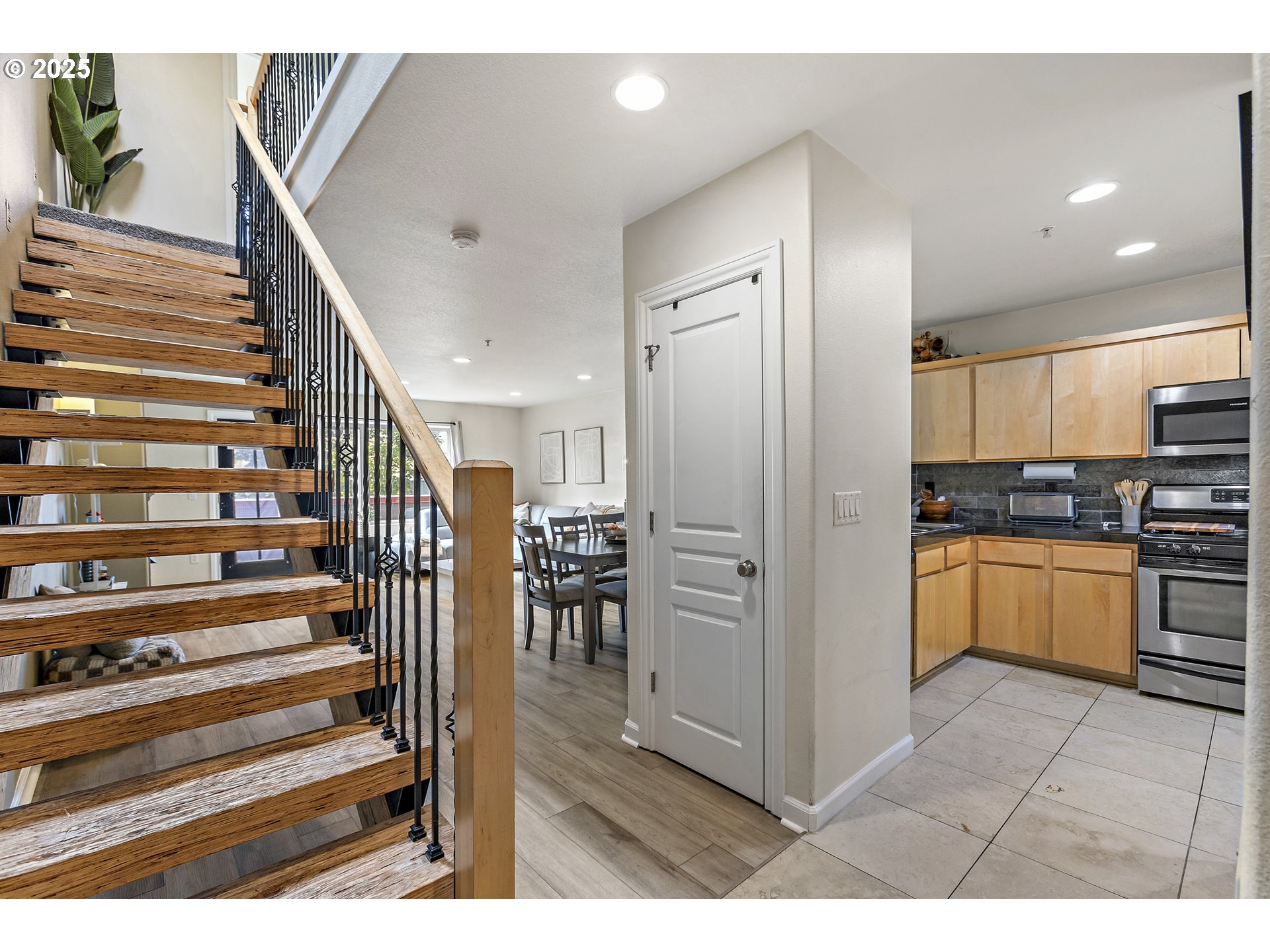 Photo #6: 452510350 Listing: Photo #6