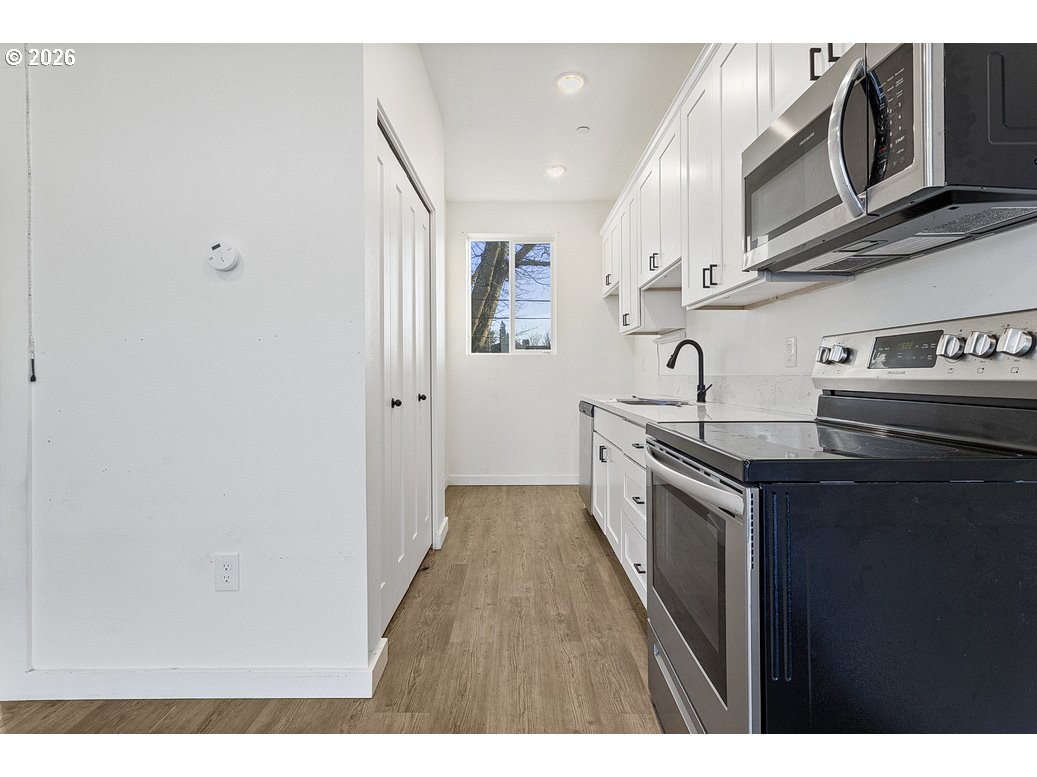 Photo #10: 452925281 Listing: Photo #10