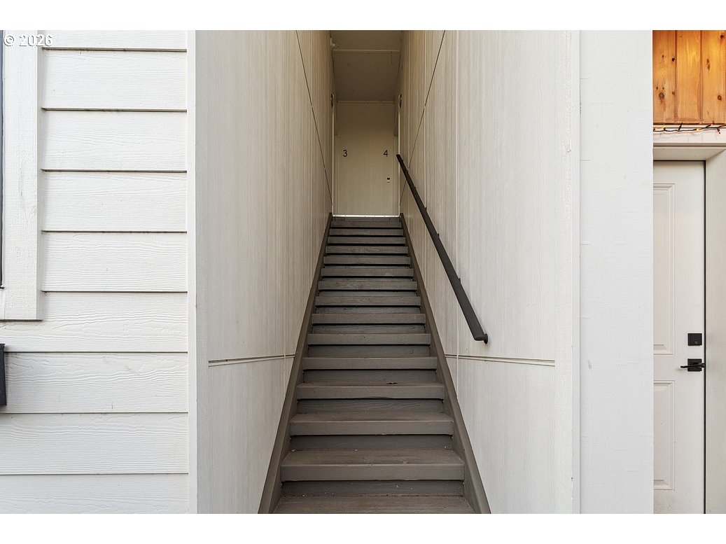 Photo #3: 452925281 Listing: Photo #3