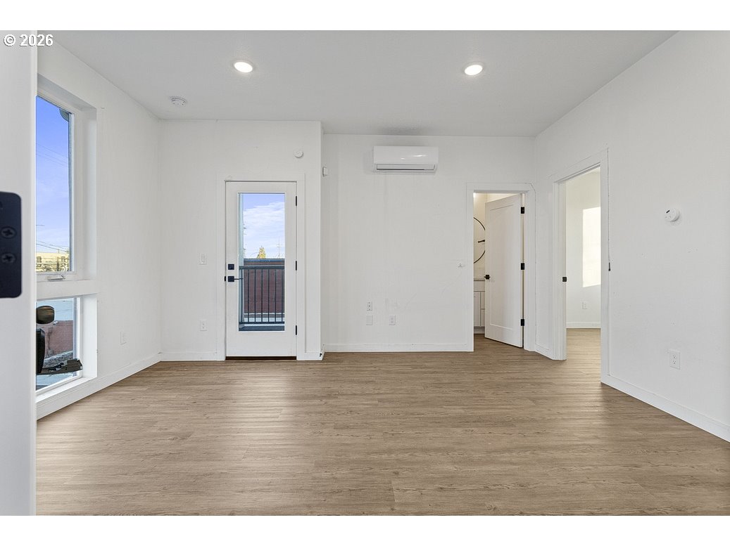 Photo #5: 452925281 Listing: Photo #5