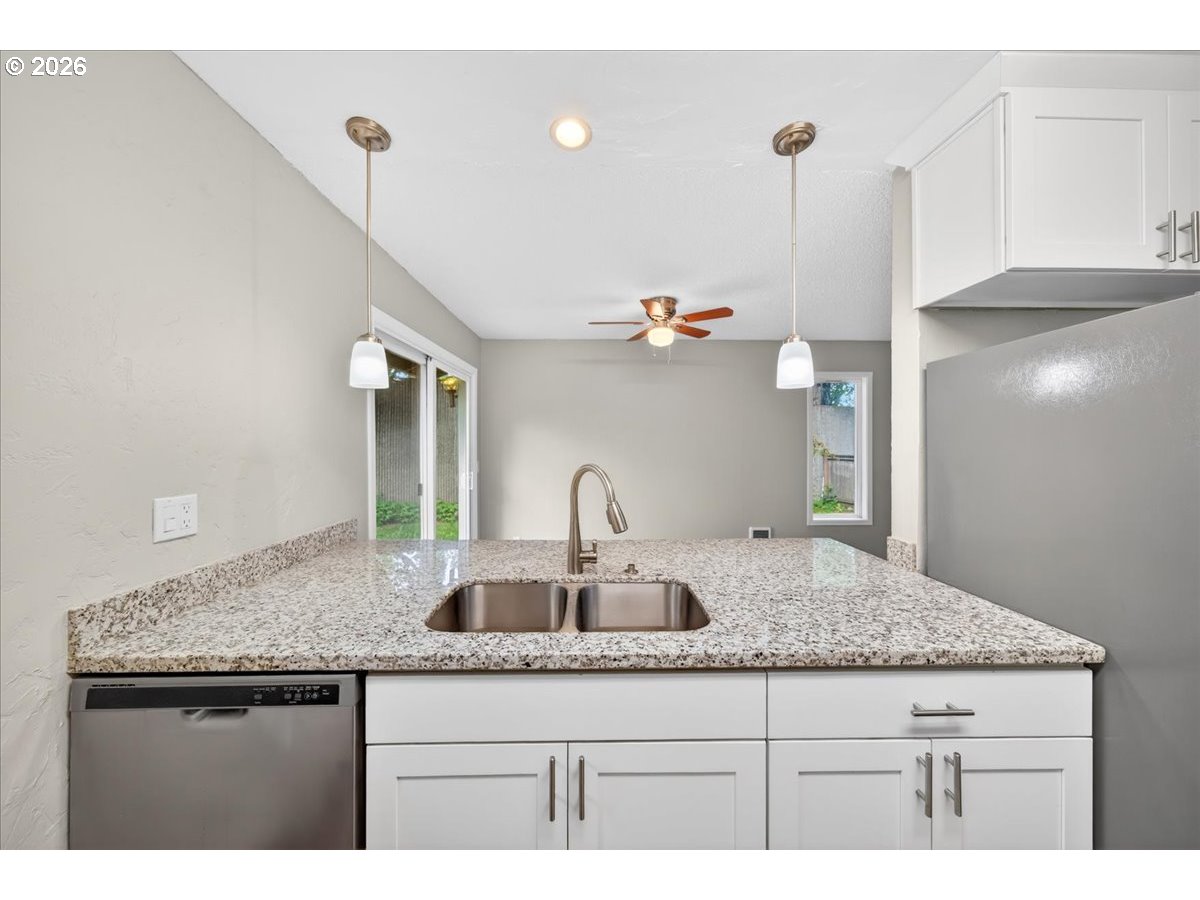 Photo #7: 453621884 Listing: Photo #7