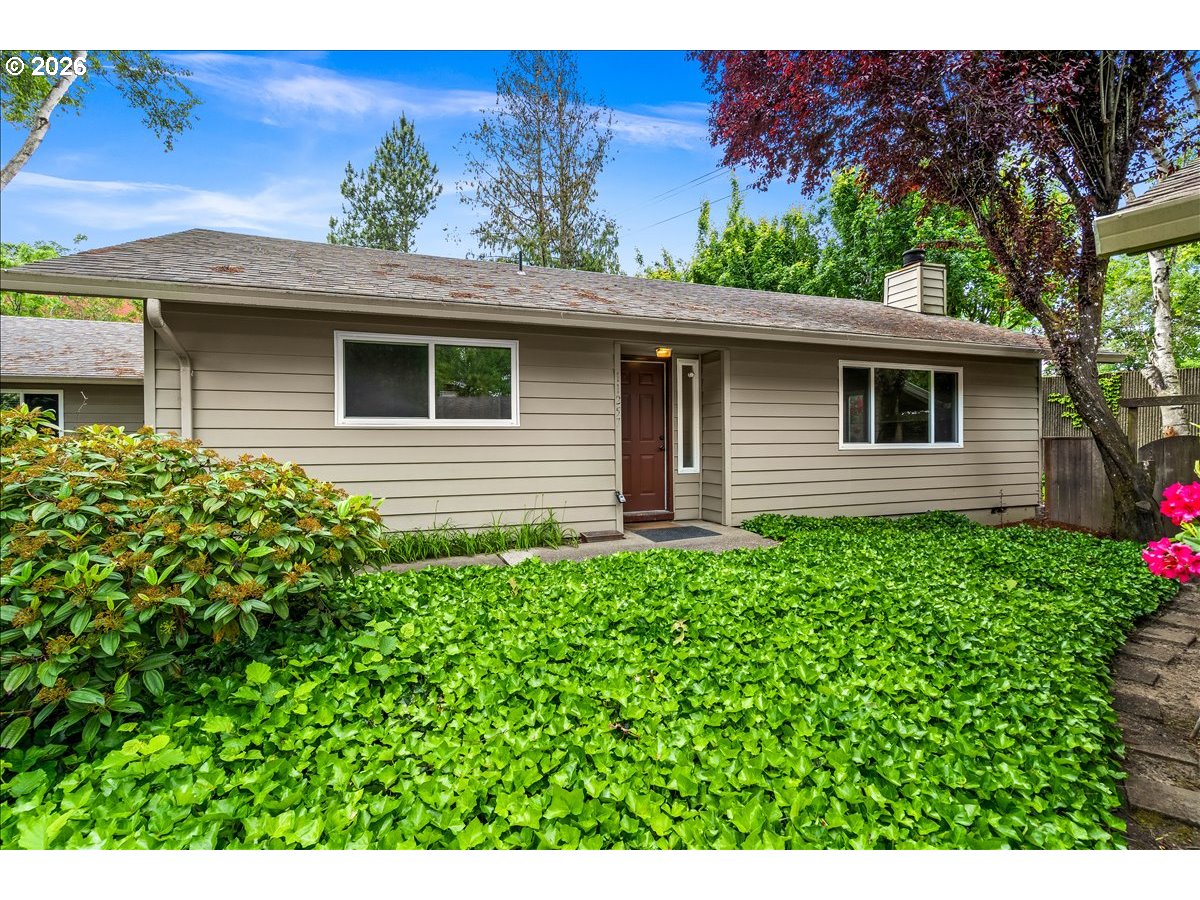 Photo #1: 453621884 Listing: Photo #1