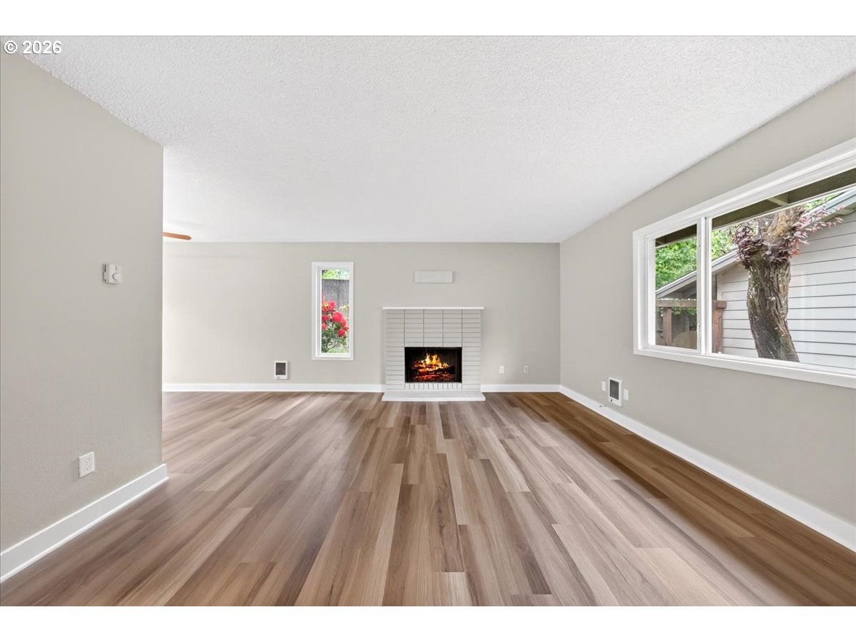 Photo #3: 453621884 Listing: Photo #3