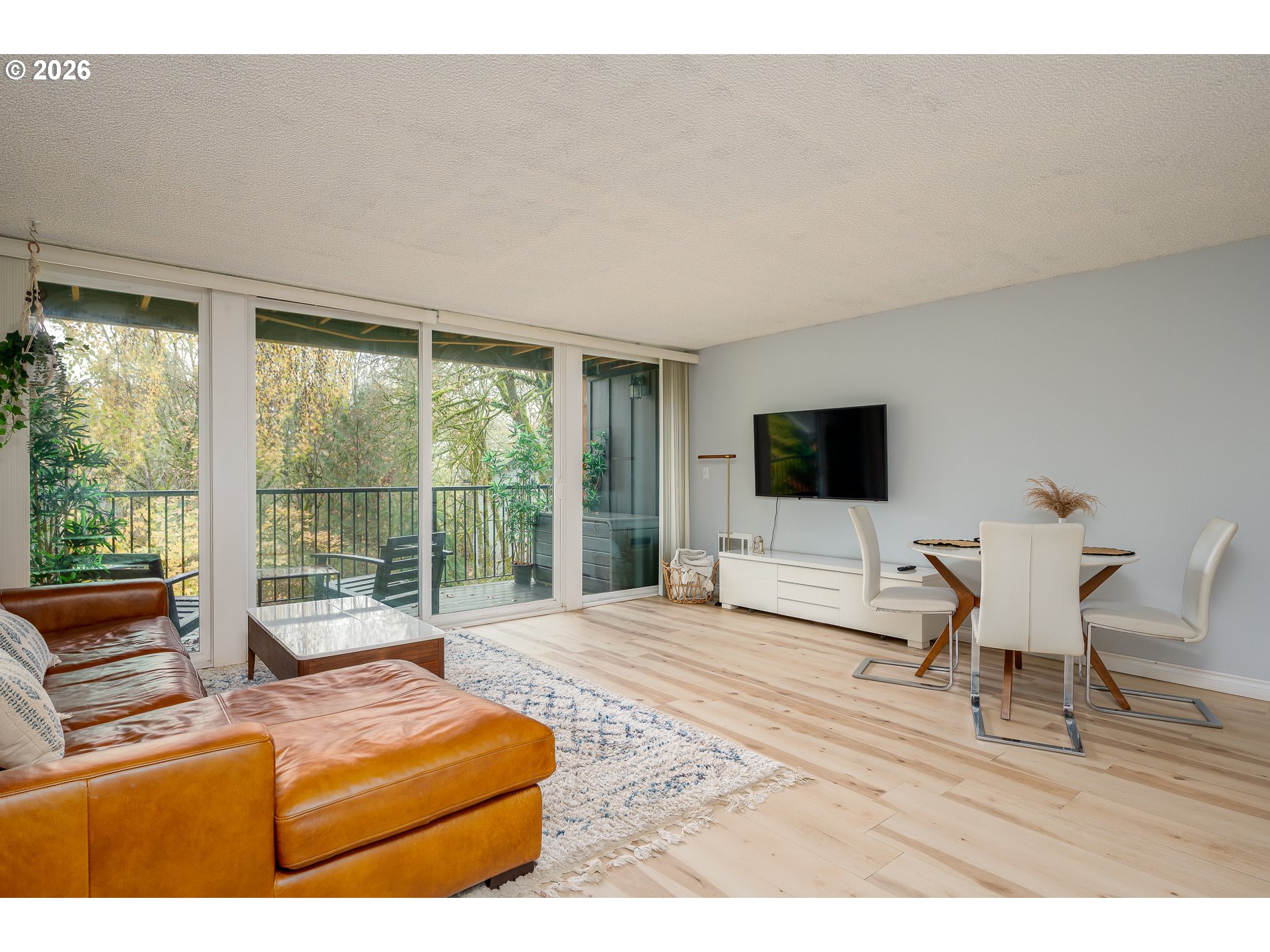 Photo #2: 454250814 Listing: Photo #2