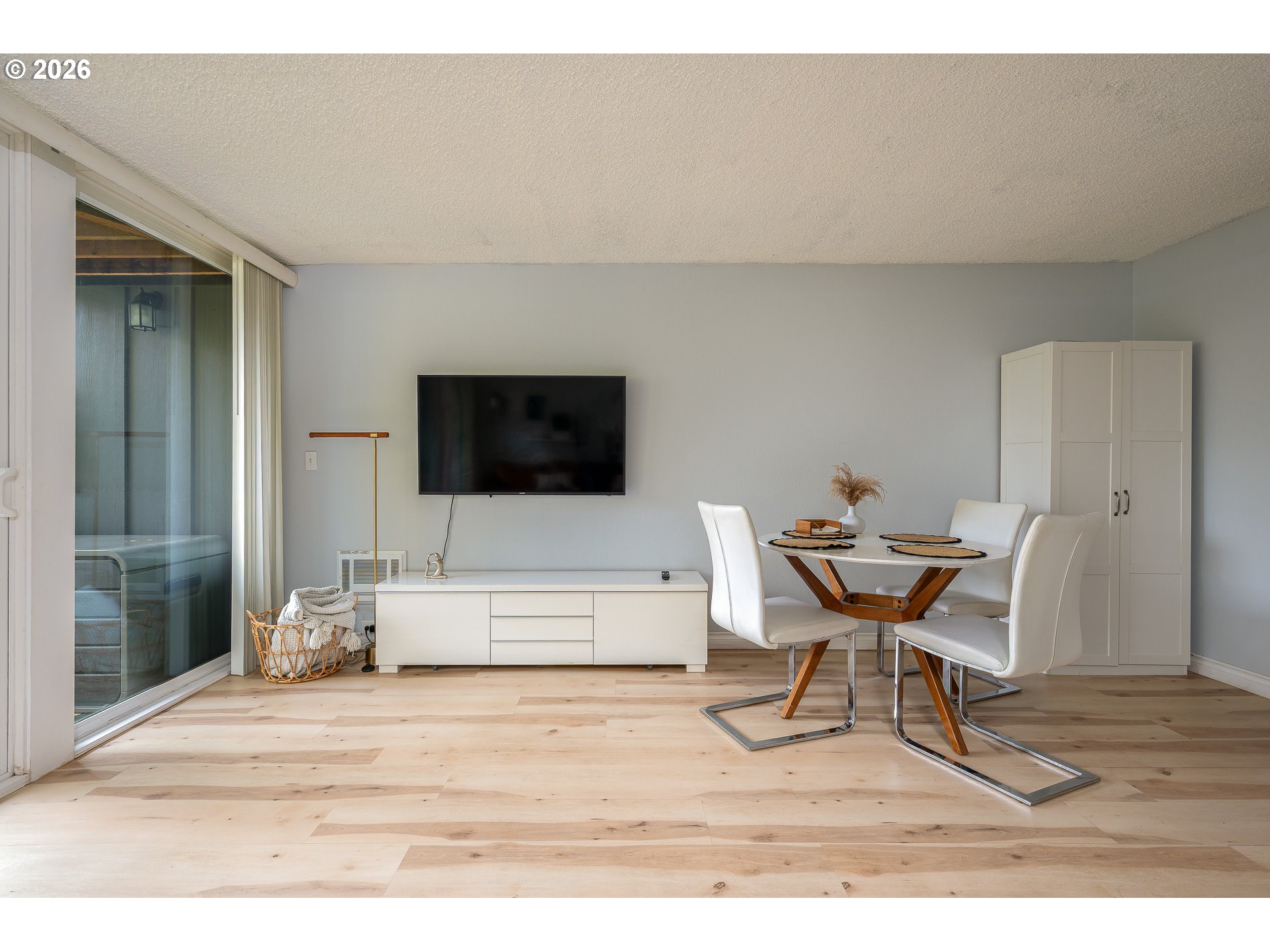 Photo #4: 454250814 Listing: Photo #4