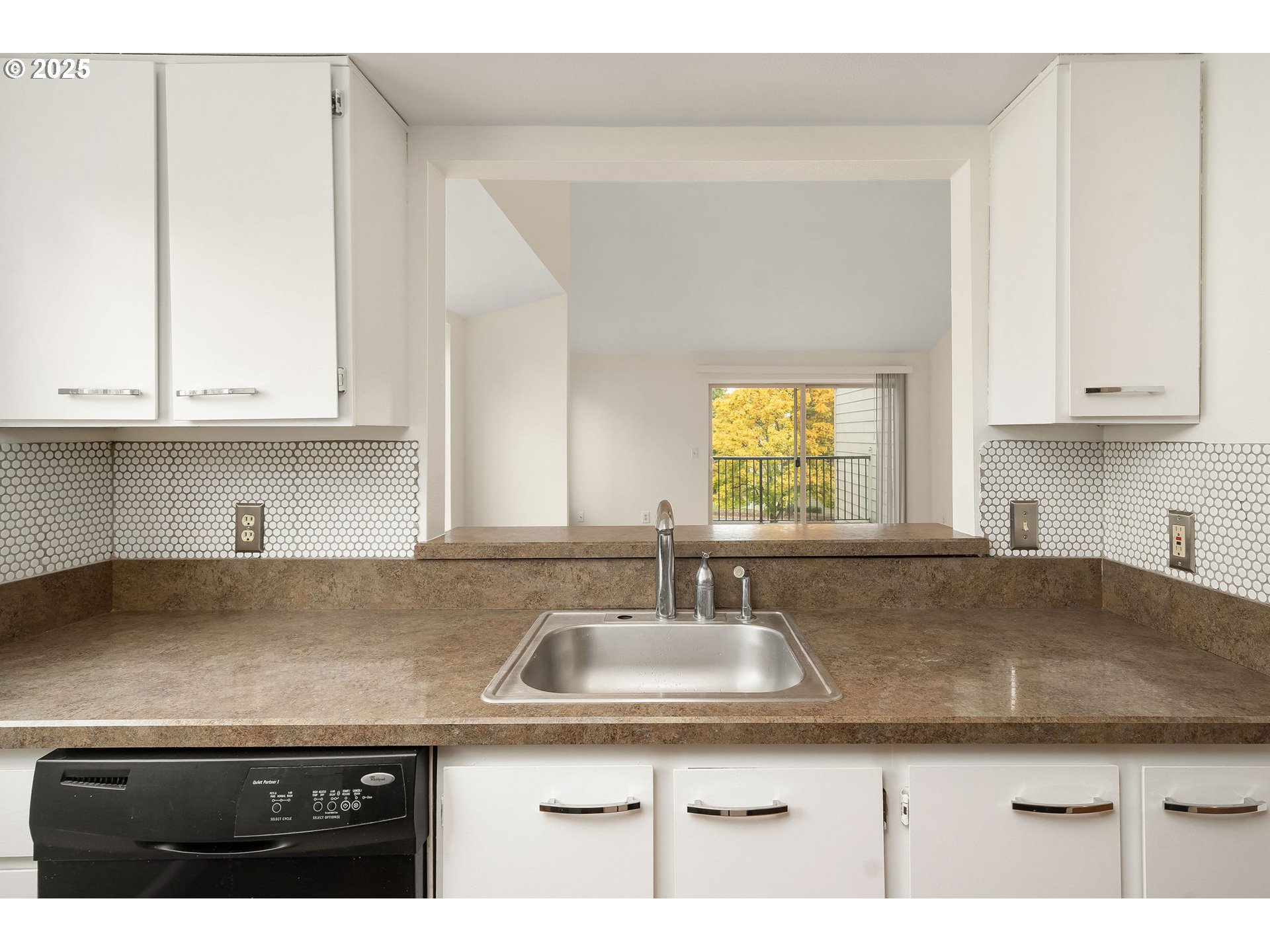 Photo #15: 454302939 Listing: Photo #15