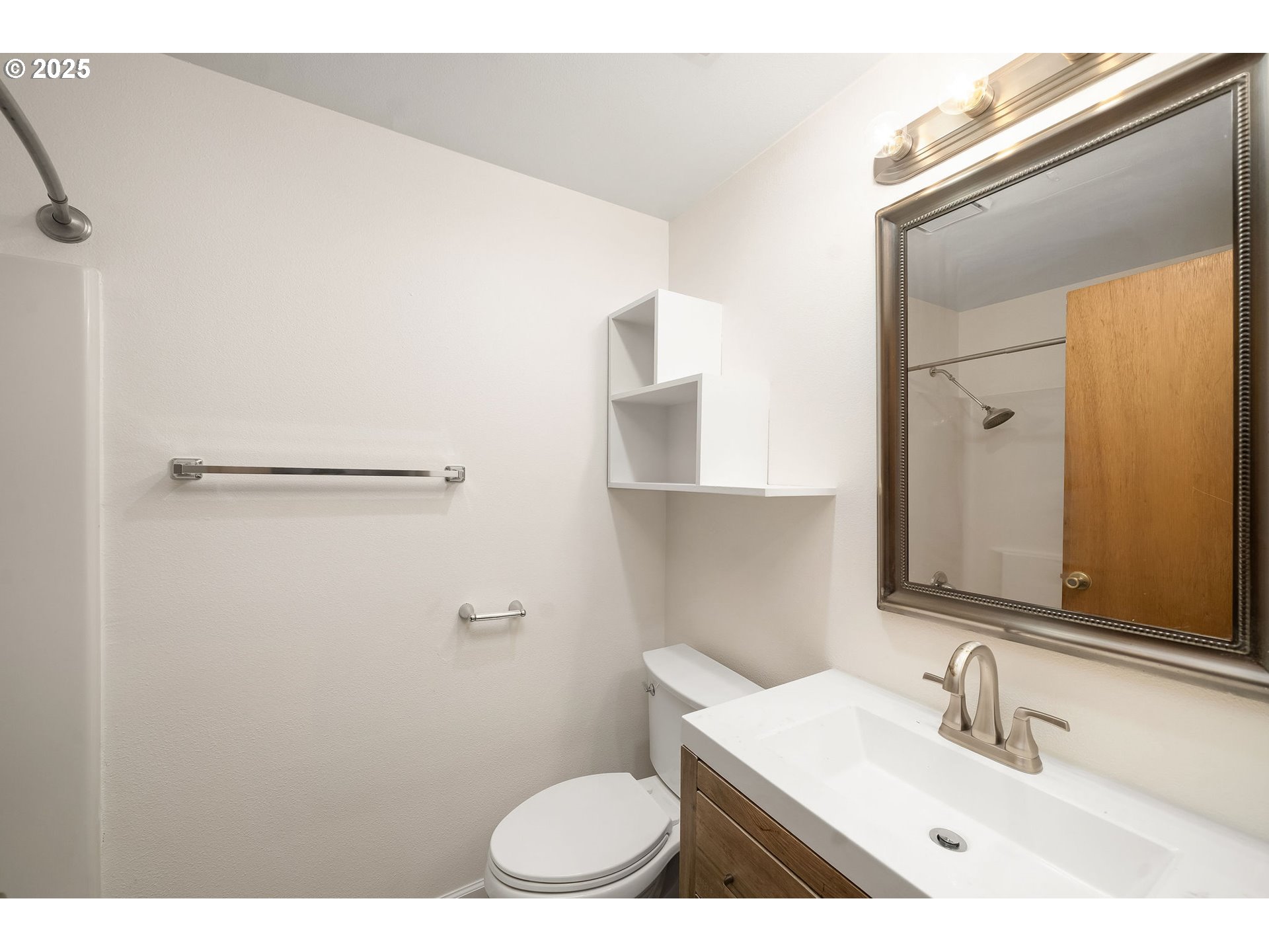 Photo #6: 454302939 Listing: Photo #6