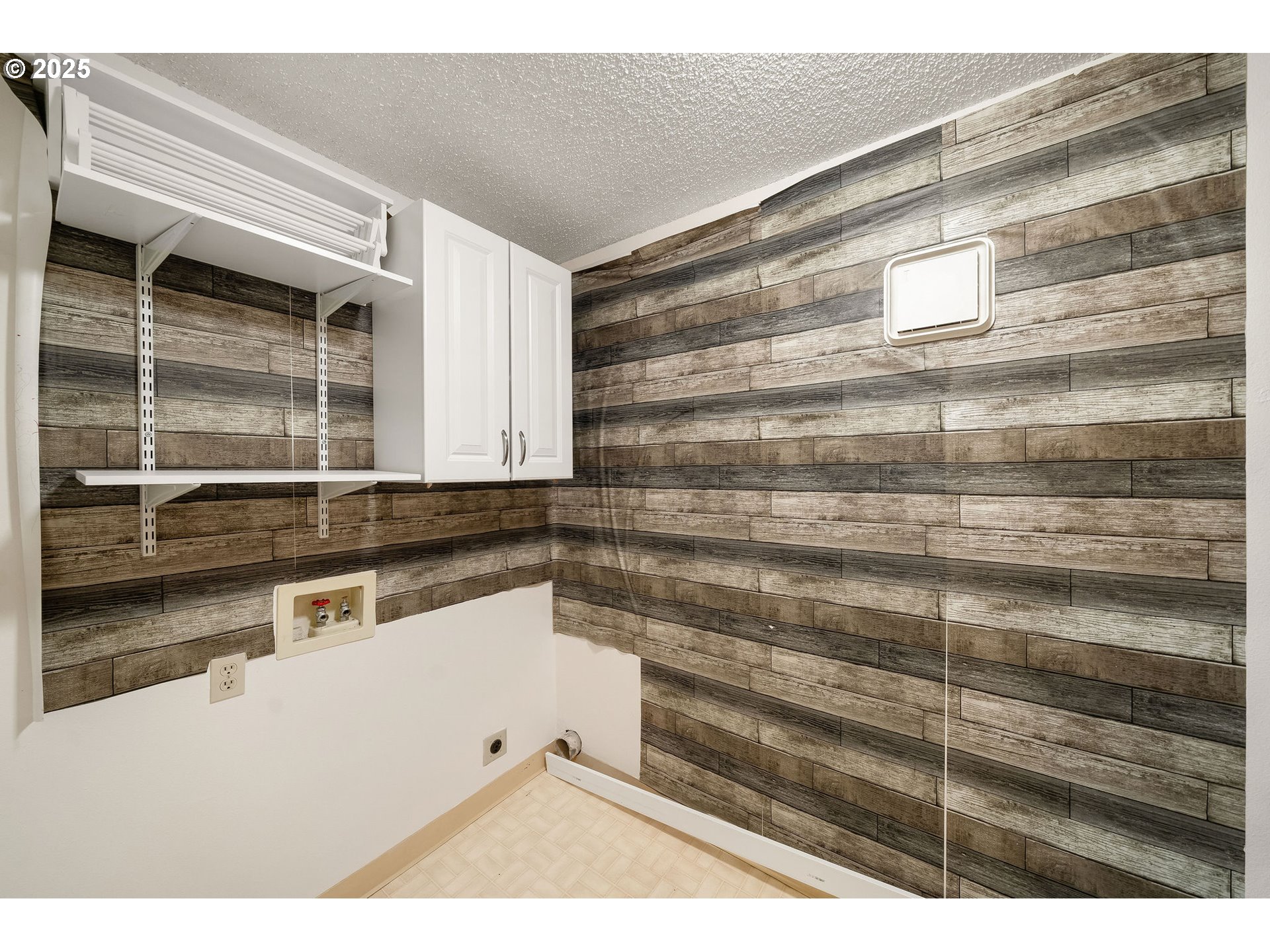 Photo #5: 454302939 Listing: Photo #5