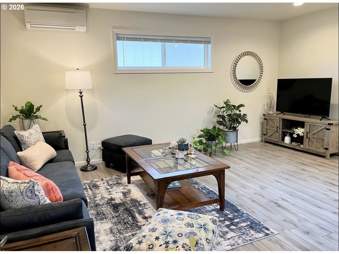 1610 19TH ST, Florence, OR, 97439