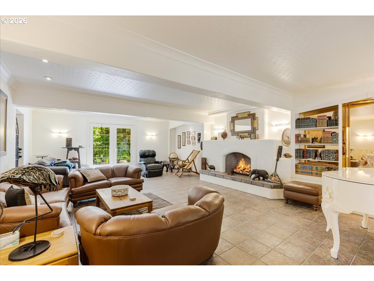 22396 S Parrot Creek RD, Oregon City, OR, 97045