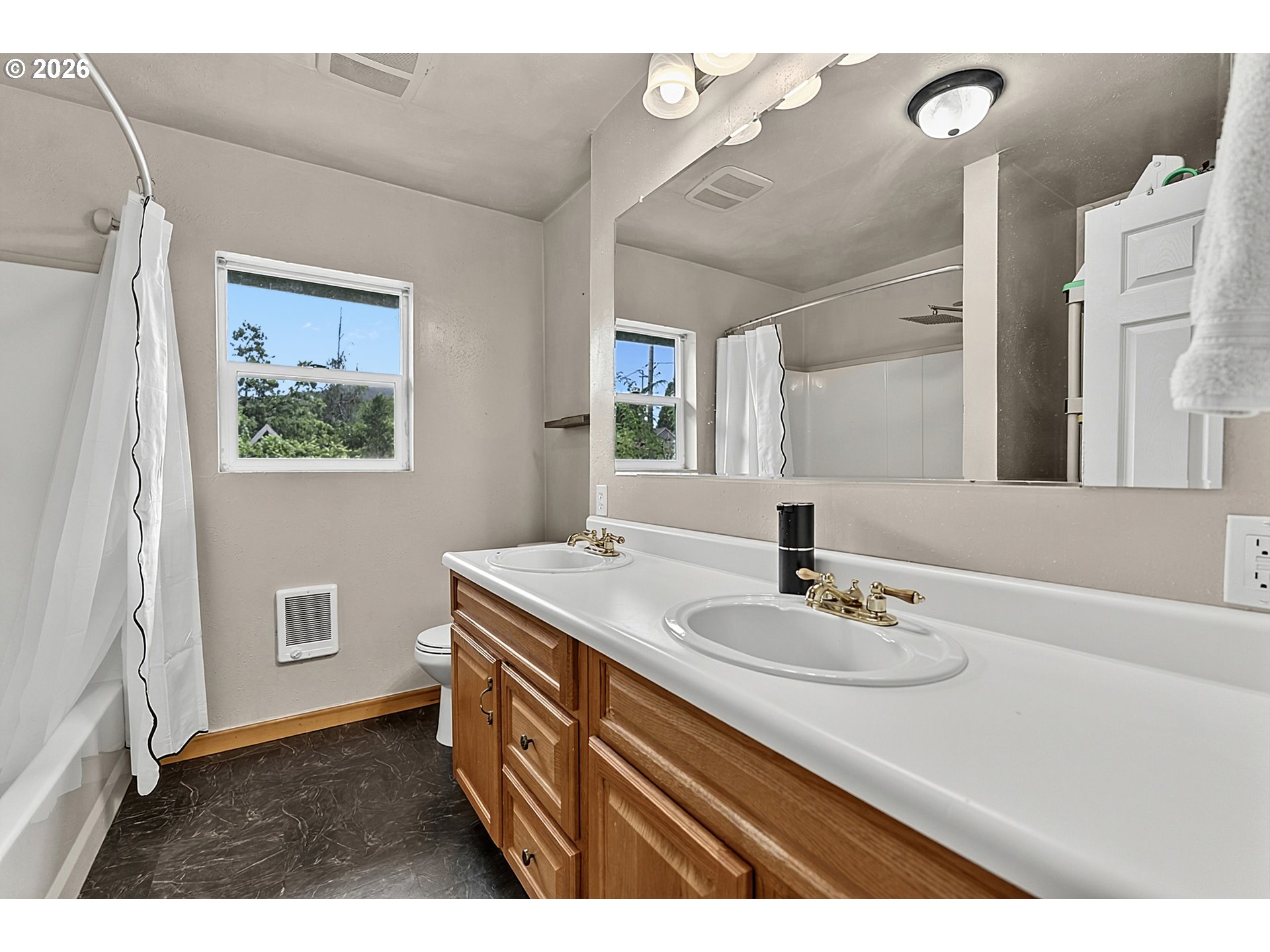 Property photo 17 of 46