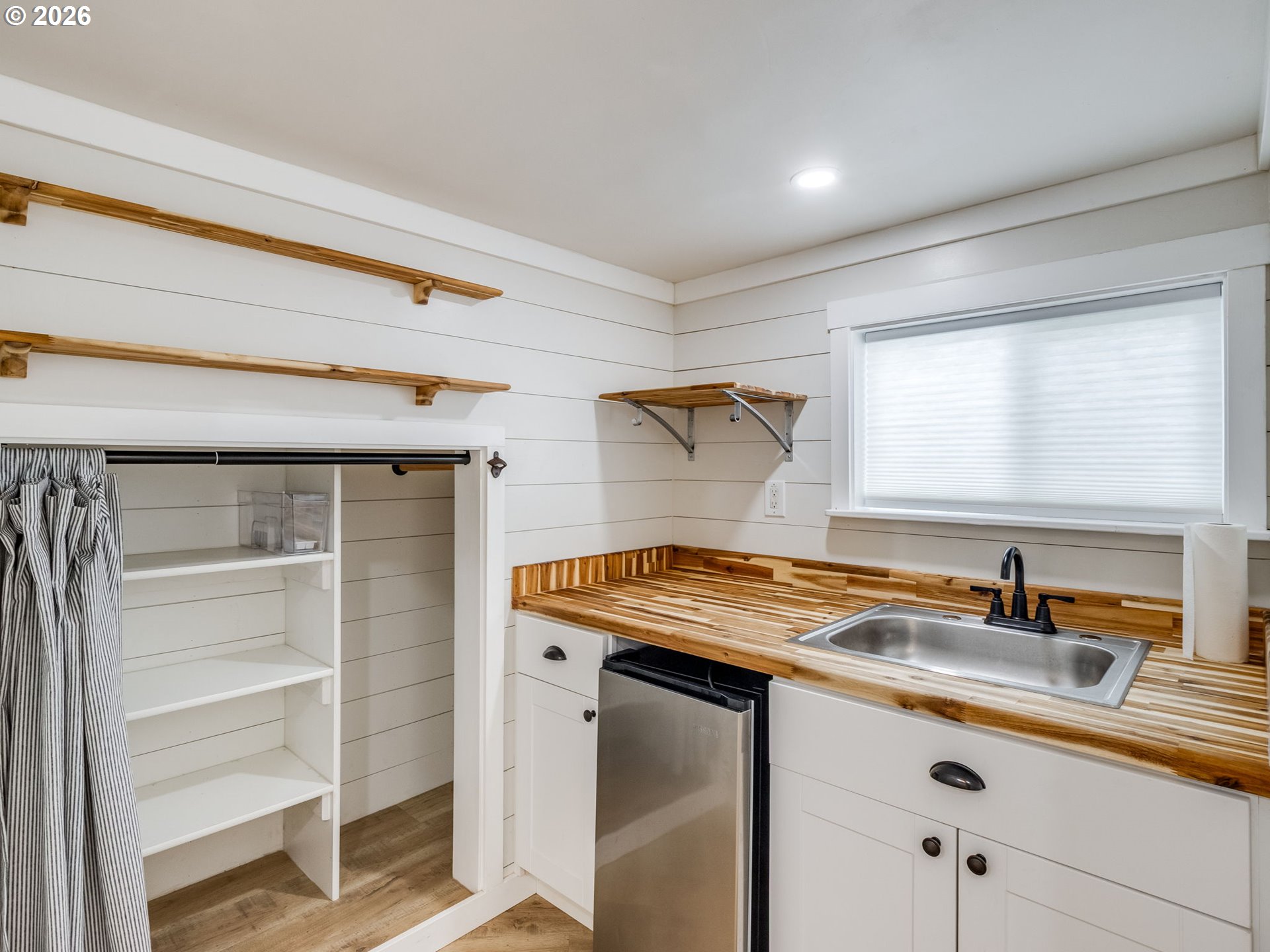 5801 NE ABBEY RD, Carlton, OR, 97111