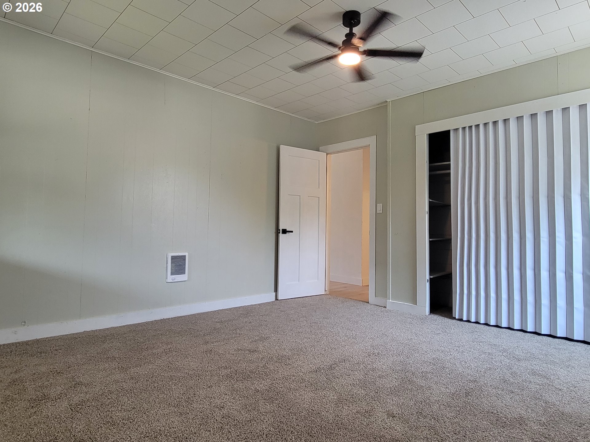 Property photo 18 of 44