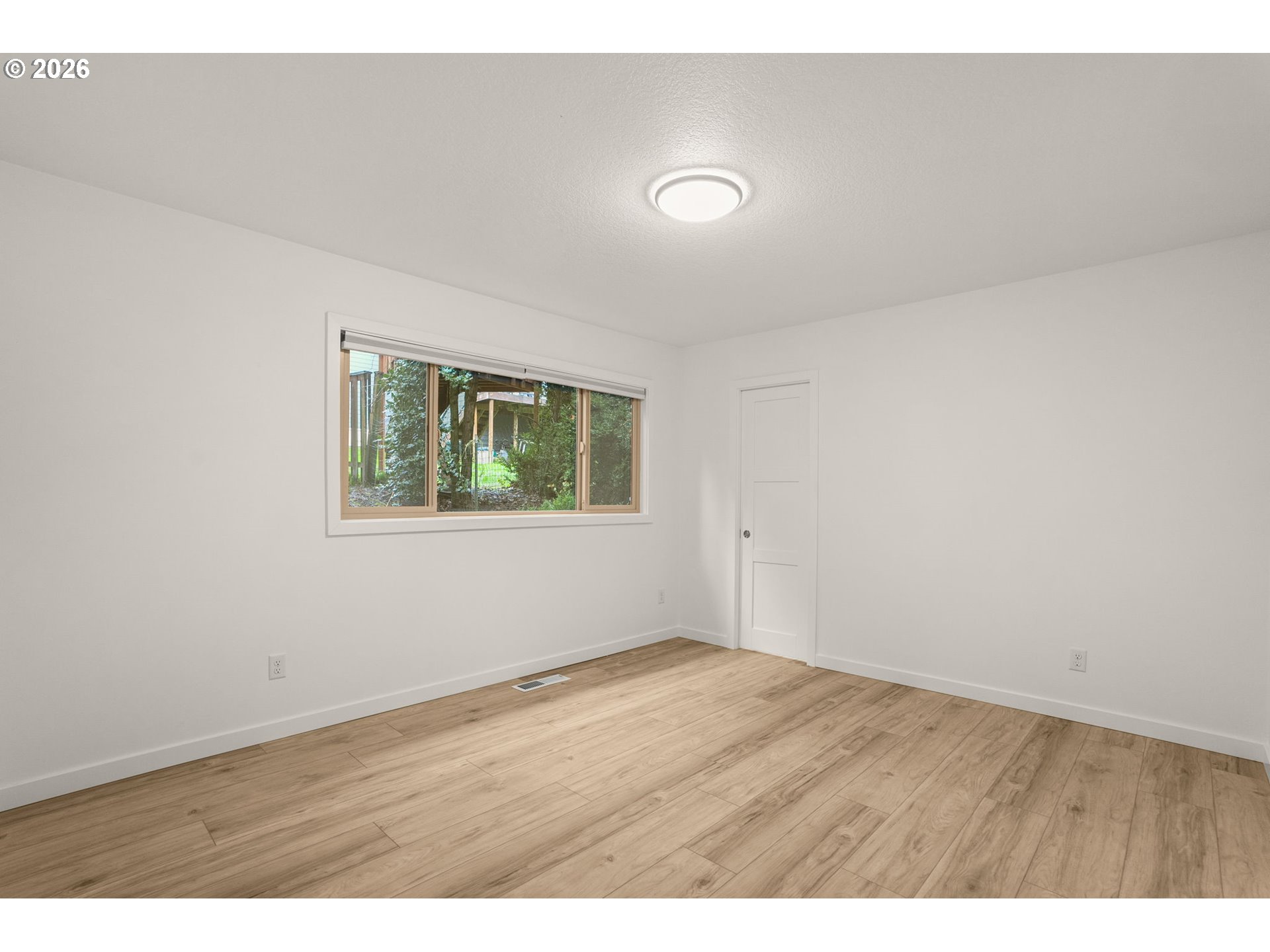 Photo #8: 456225771 Listing: Photo #8