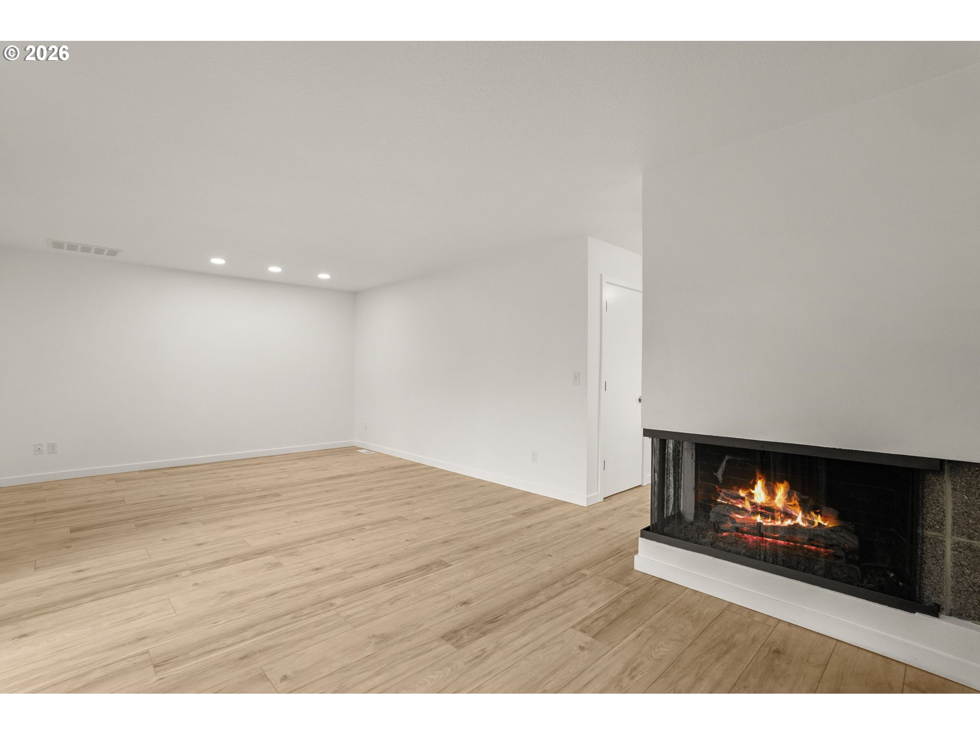 Photo #20: 456225771 Listing: Photo #20