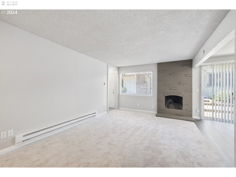 Photo #4: 456865680 Listing: Photo #4