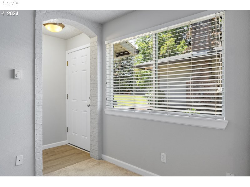 Photo #5: 456865680 Listing: Photo #5