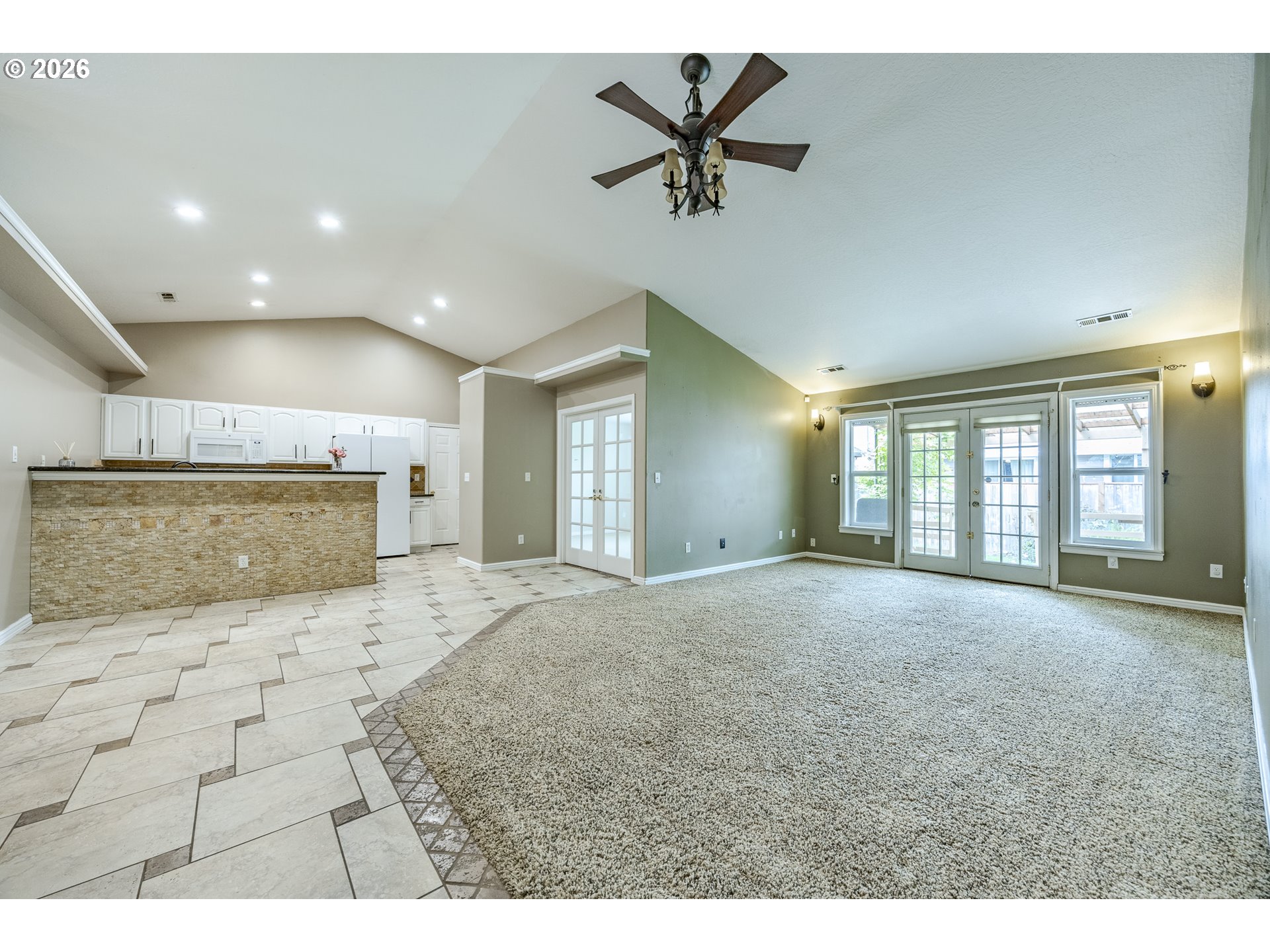 Property photo 9 of 41