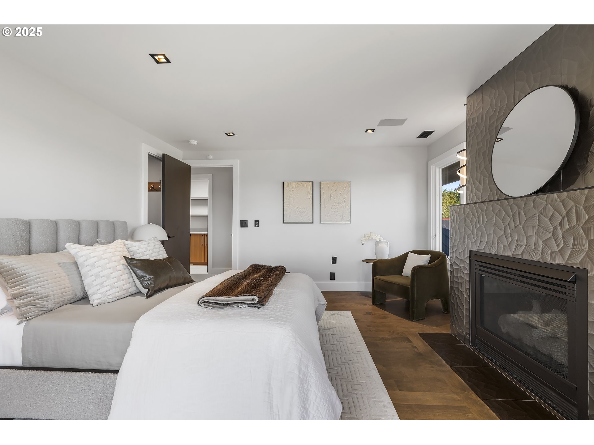 8015 SE EVERGREEN HWY, Vancouver, 5 Bedrooms Bedrooms, ,4 BathroomsBathrooms,Residential,For Sale,EVERGREEN,0,457945258