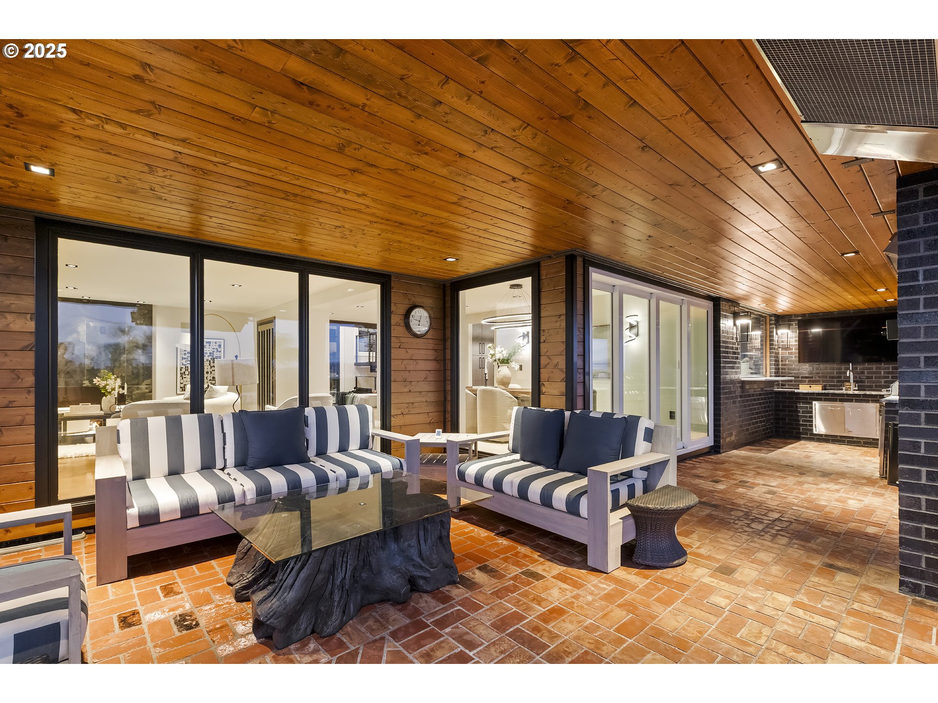 8015 SE EVERGREEN HWY, Vancouver, 5 Bedrooms Bedrooms, ,4 BathroomsBathrooms,Residential,For Sale,EVERGREEN,0,457945258