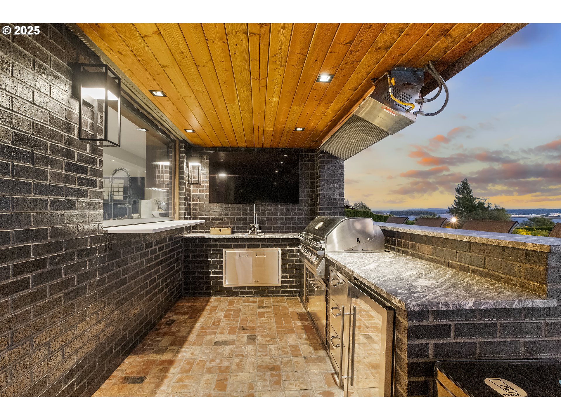 8015 SE EVERGREEN HWY, Vancouver, 5 Bedrooms Bedrooms, ,4 BathroomsBathrooms,Residential,For Sale,EVERGREEN,0,457945258