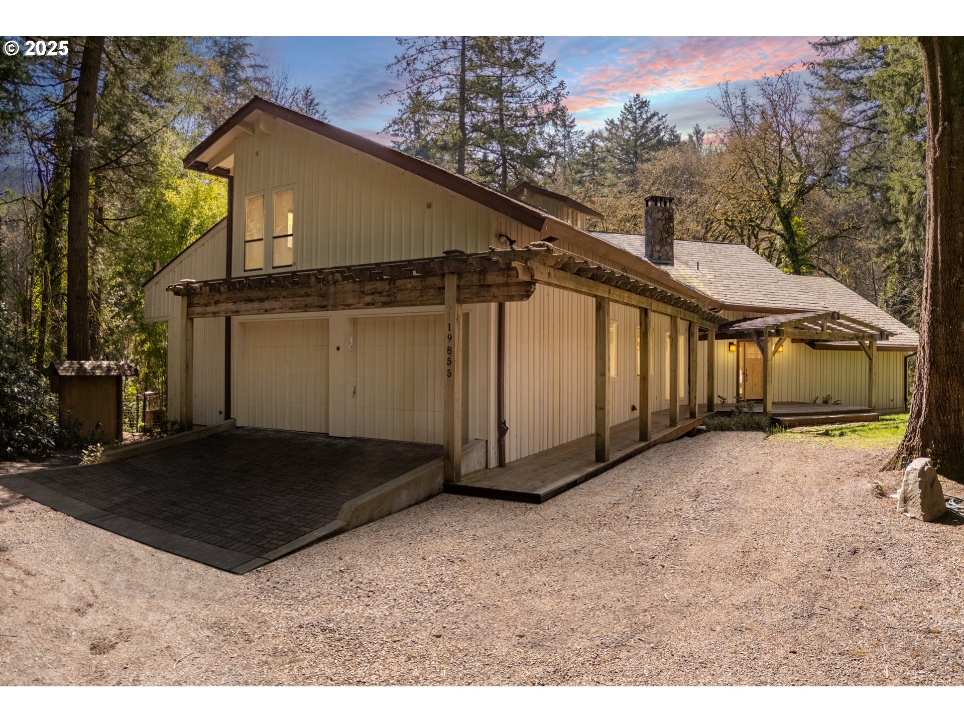 19855 NE TRUNK RD, Dundee, OR, 97115