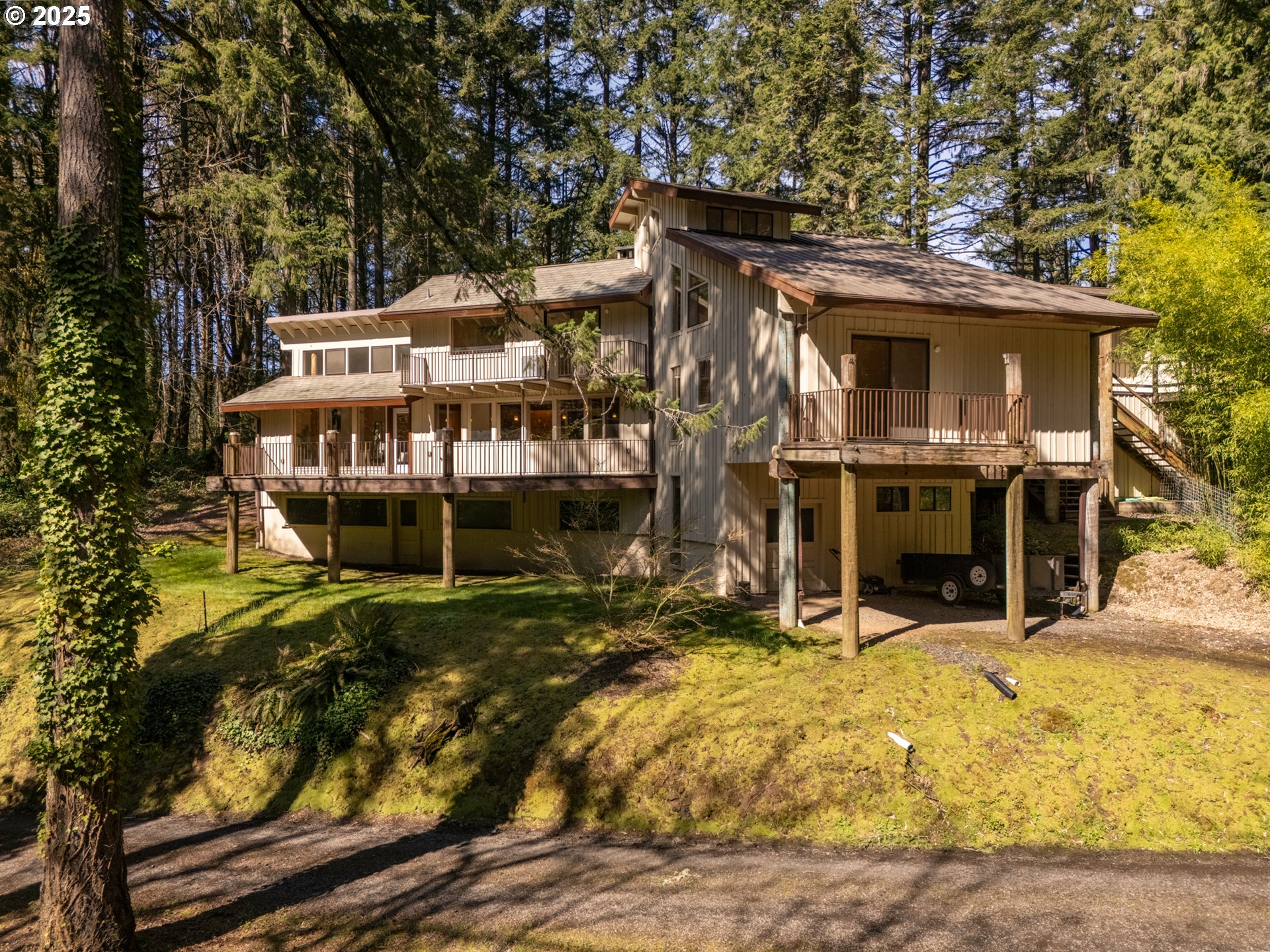19855 NE TRUNK RD, Dundee, OR, 97115