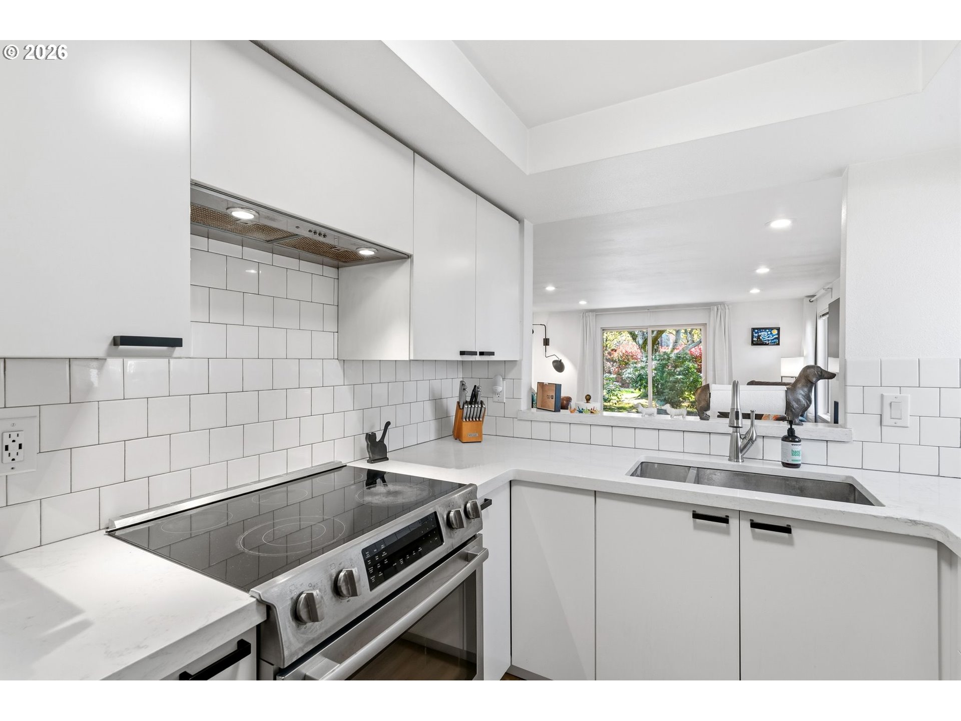 Photo #8: 458682222 Listing: Photo #8