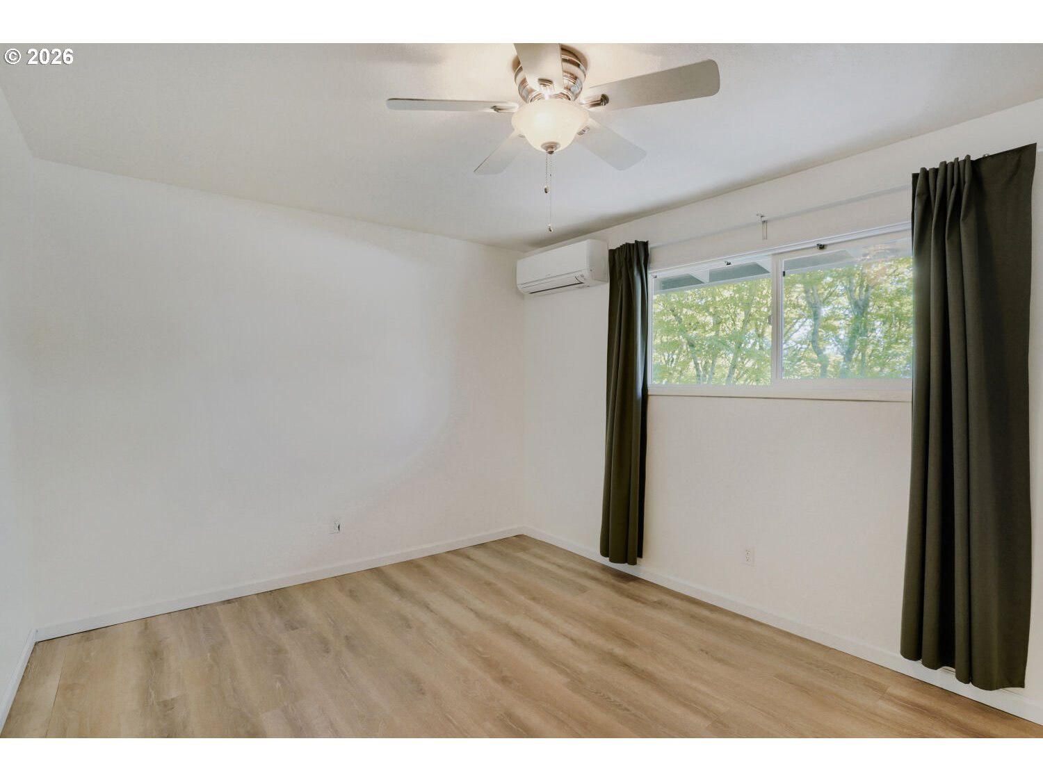 Photo #5: 459213578 Listing: Photo #5