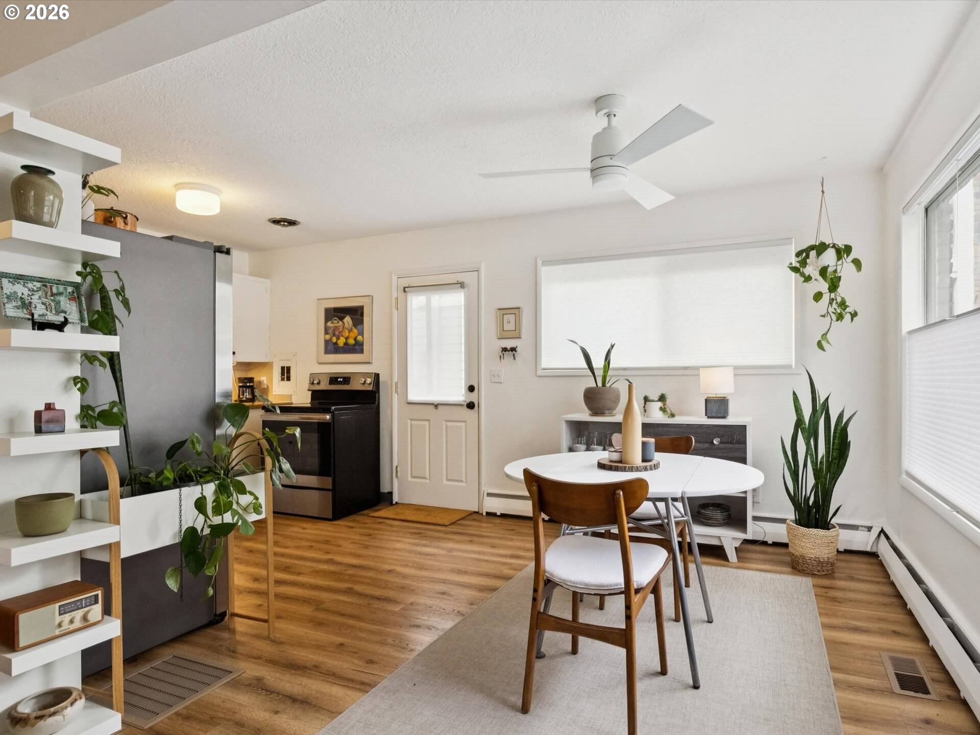 3332 SE 9TH AVE, Portland, OR, 97202