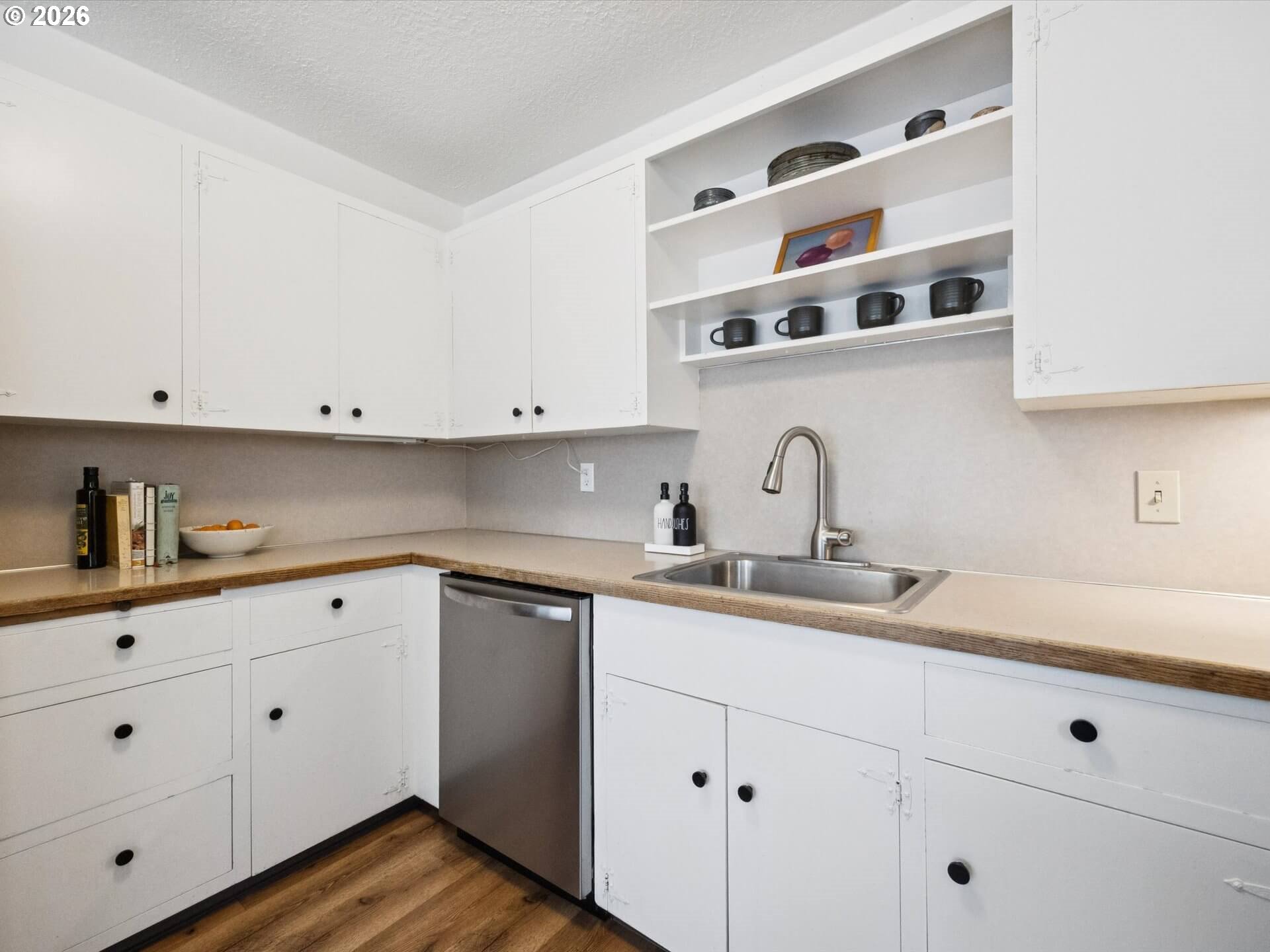 3332 SE 9TH AVE, Portland, OR, 97202