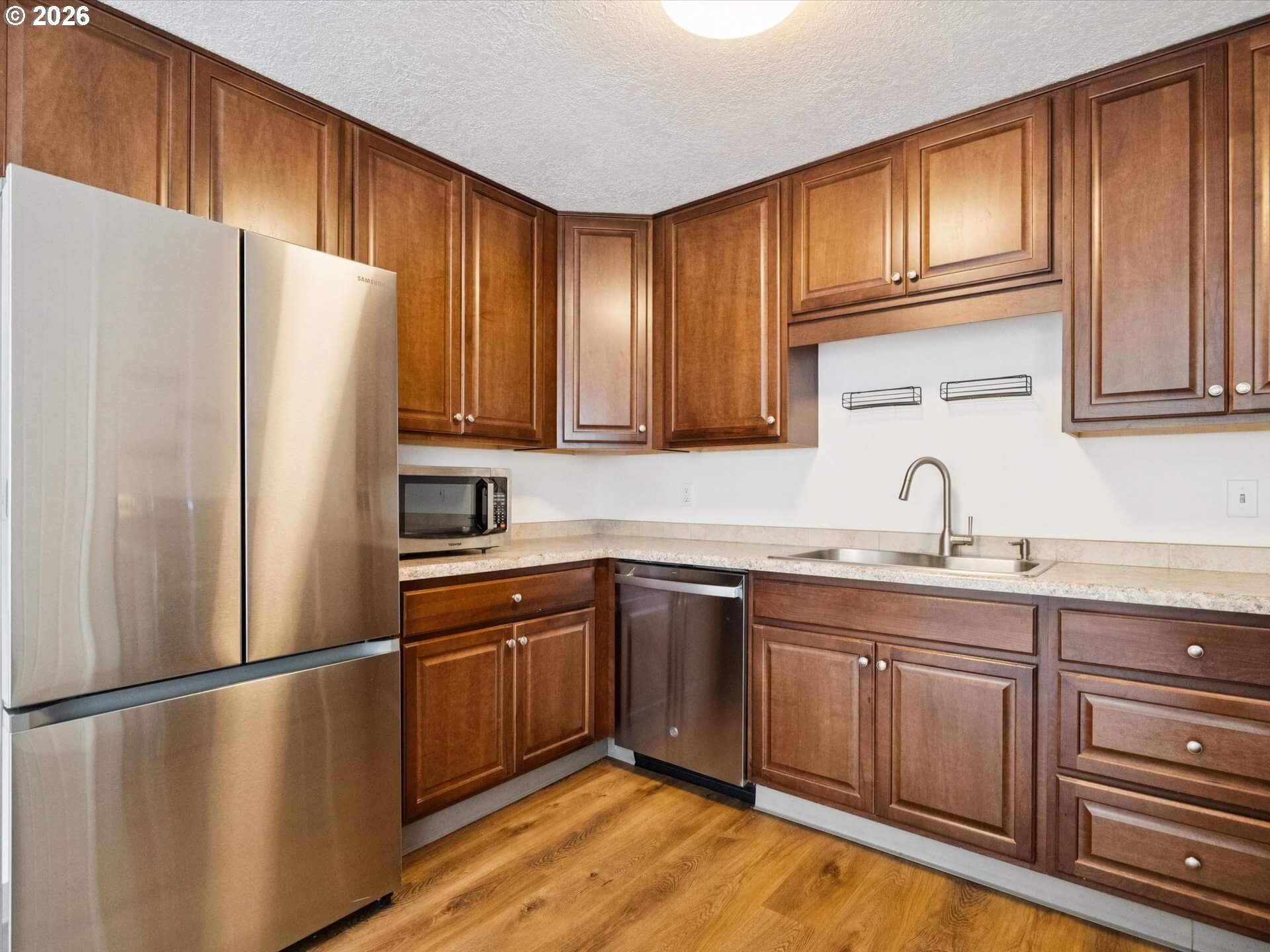 3332 SE 9TH AVE, Portland, OR, 97202